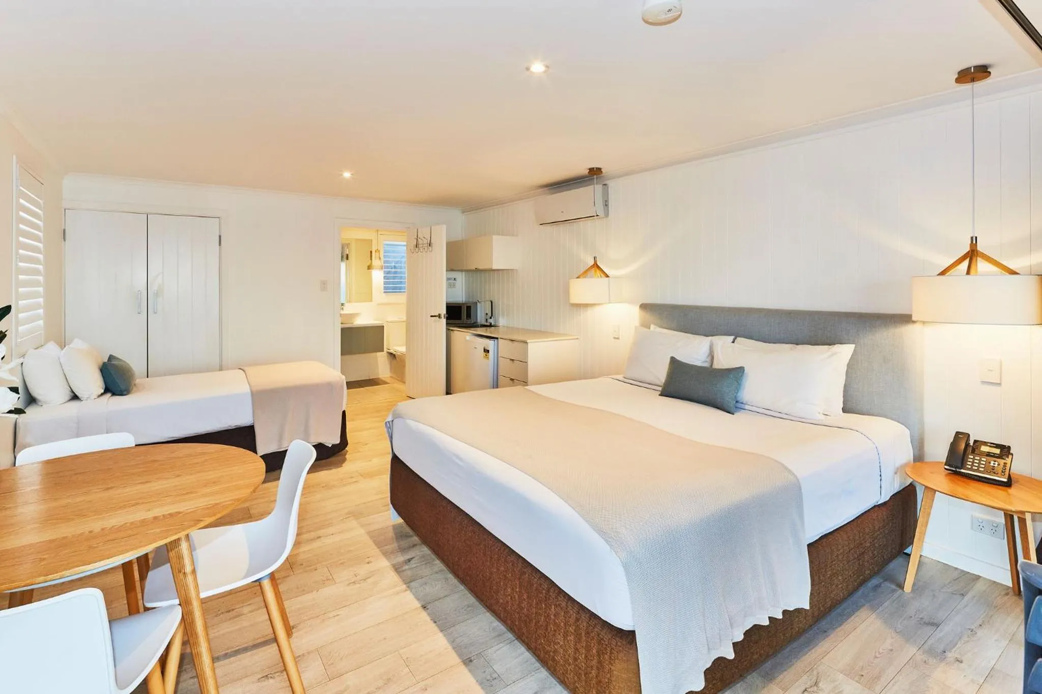 Photo of the whole room, Bed in RAC Monkey Mia Dolphin Resort