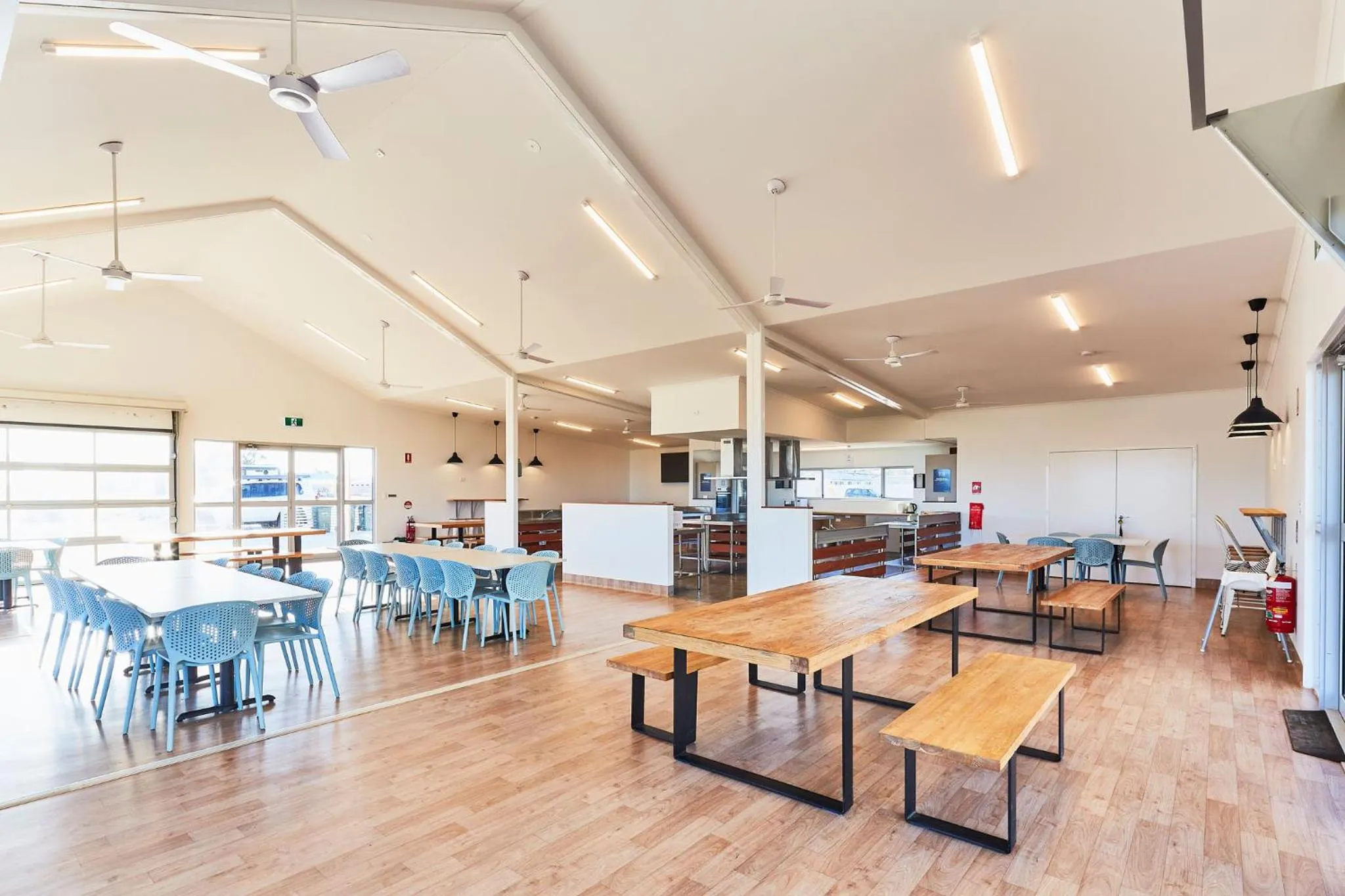 Communal kitchen in RAC Monkey Mia Dolphin Resort