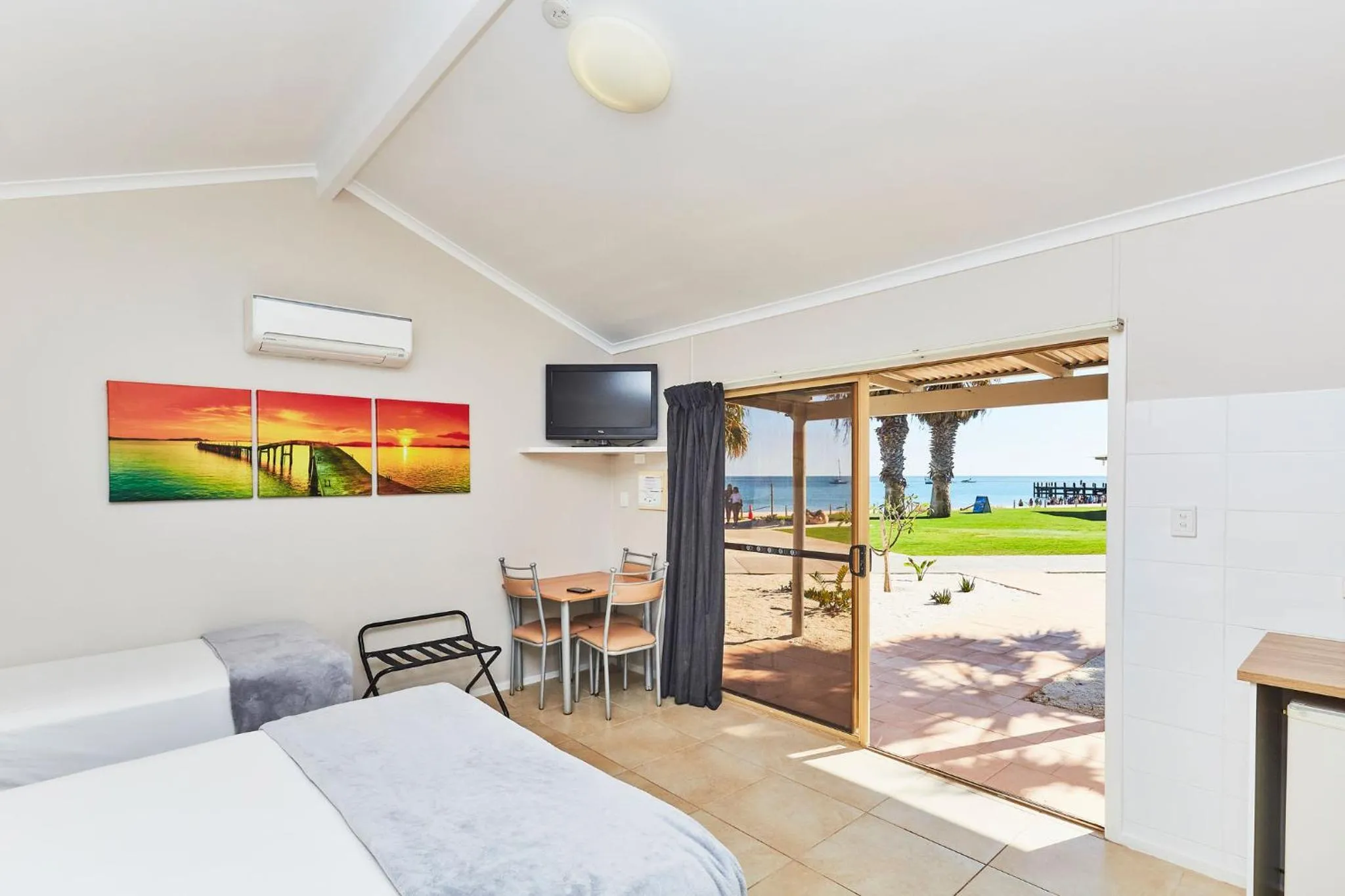 Photo of the whole room, Bed in RAC Monkey Mia Dolphin Resort