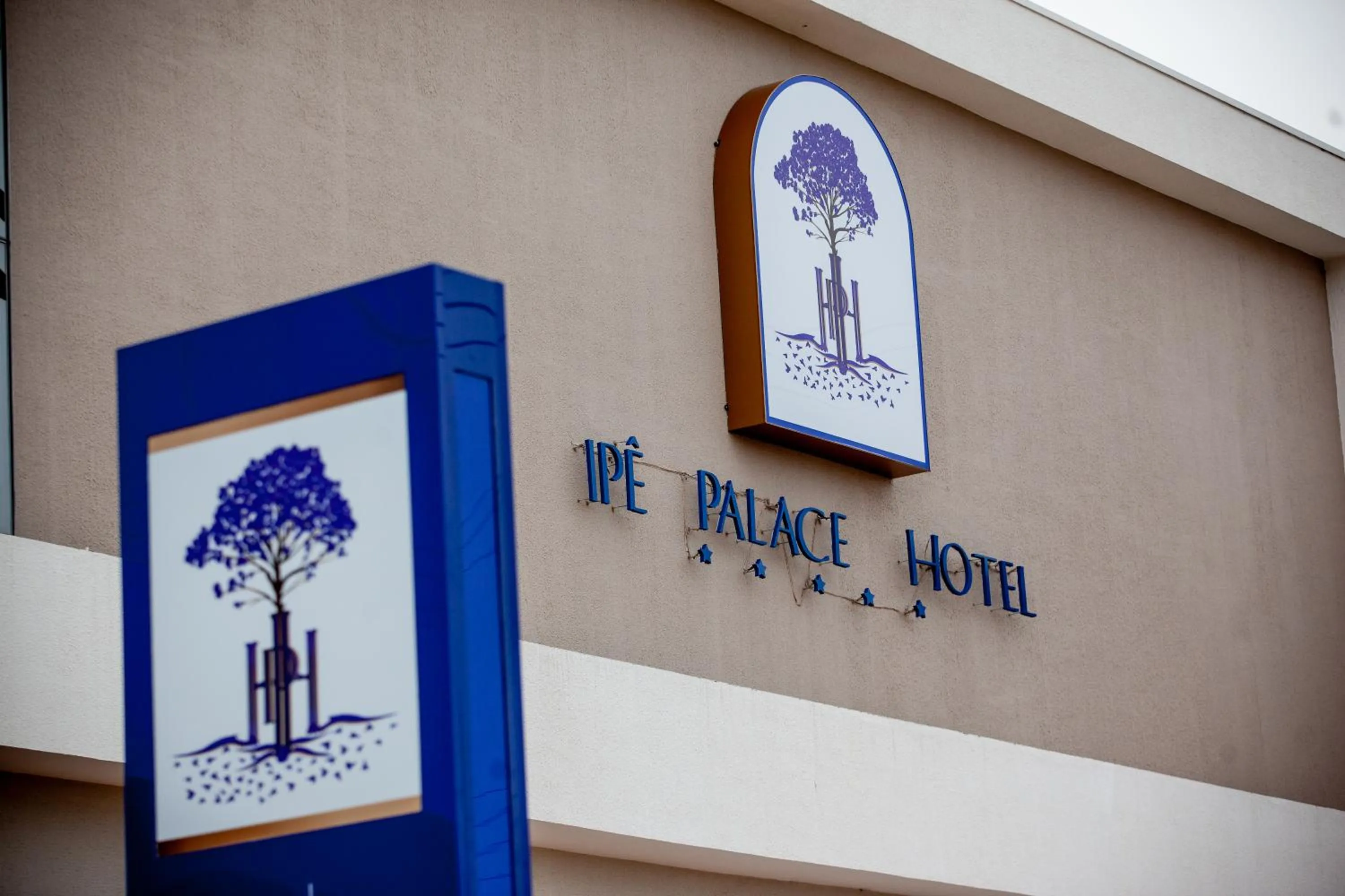 Property building in Ipê Palace Hotel