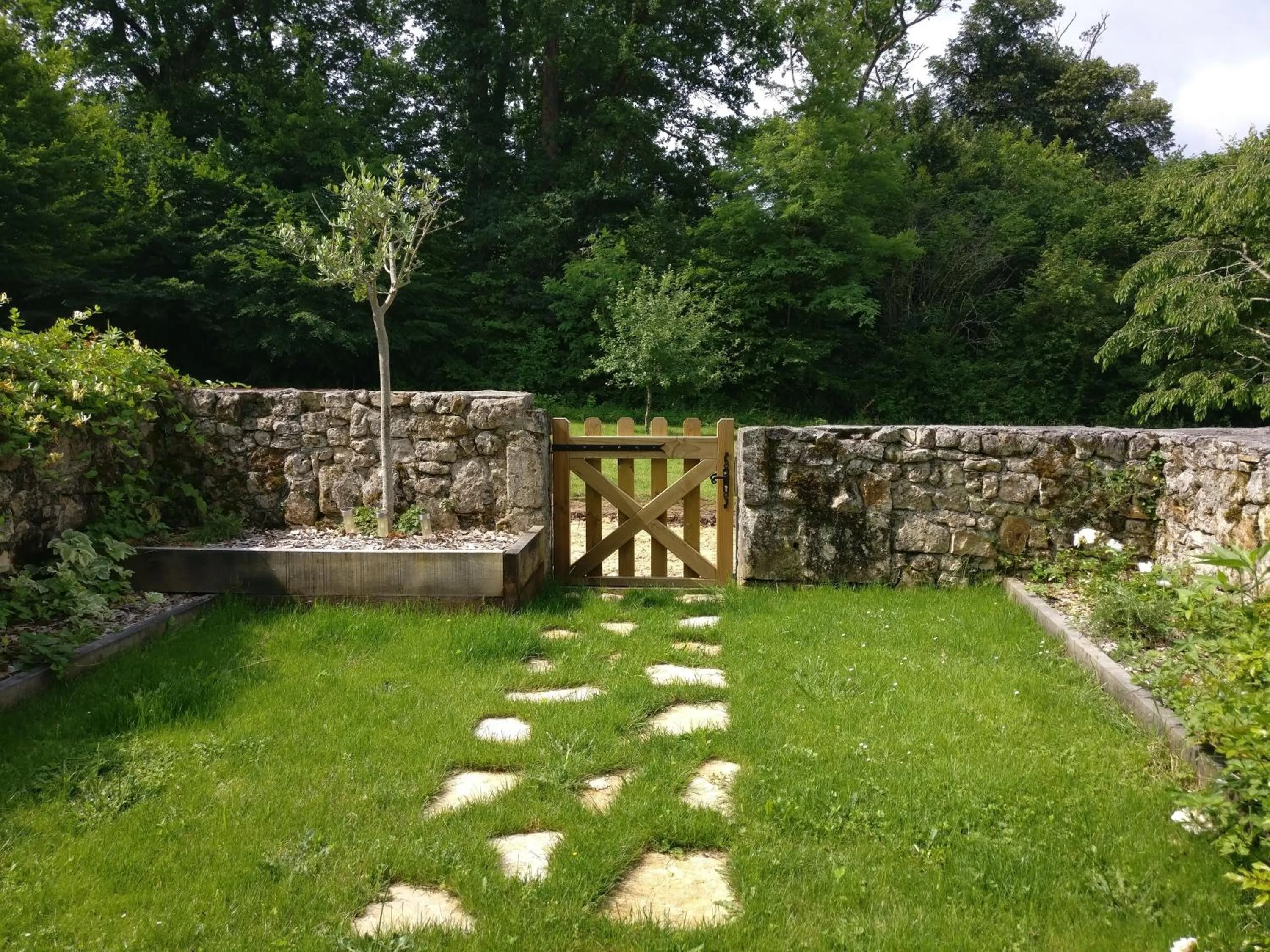 Property building in Montboulard