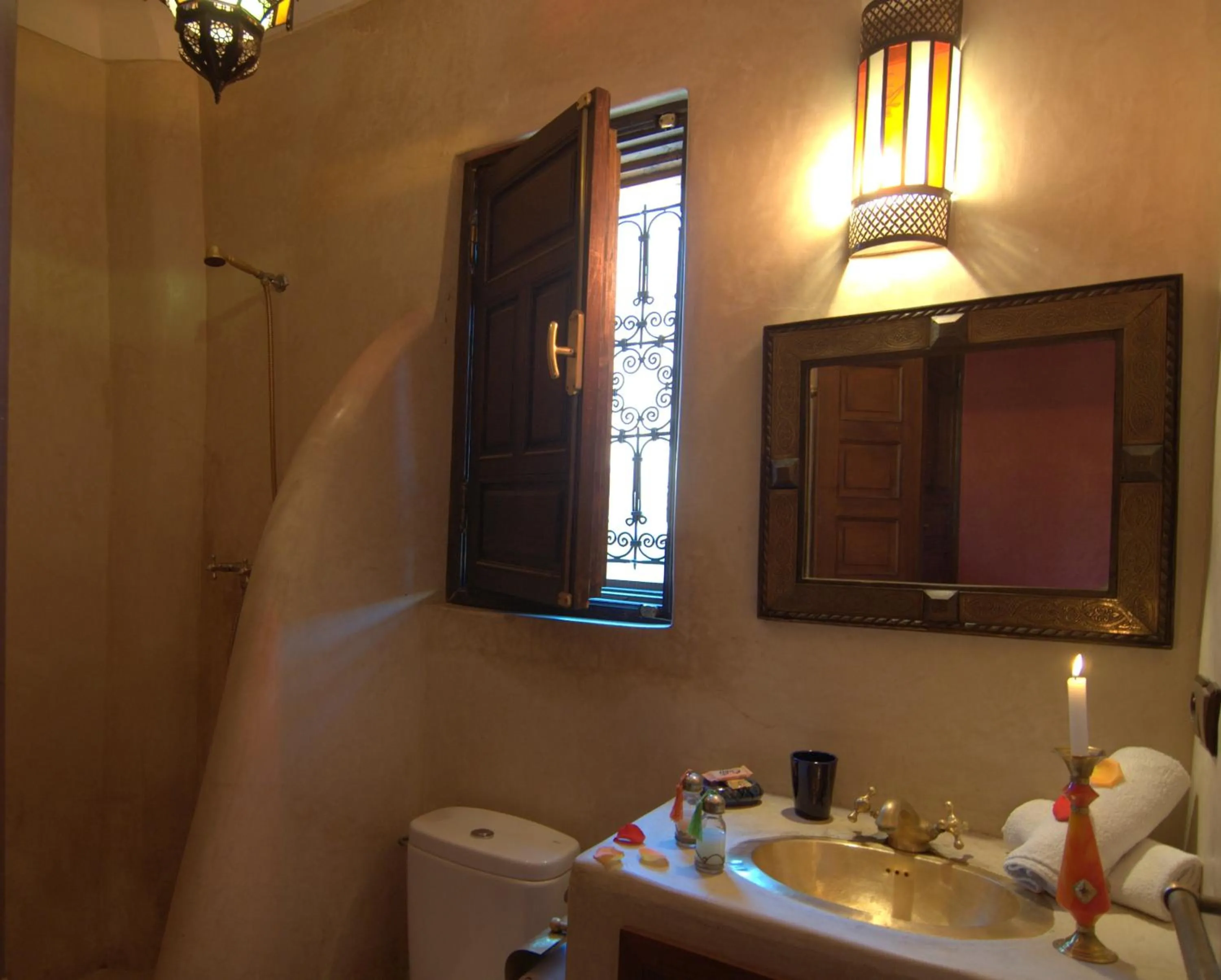 Bathroom in Riad Imilchil