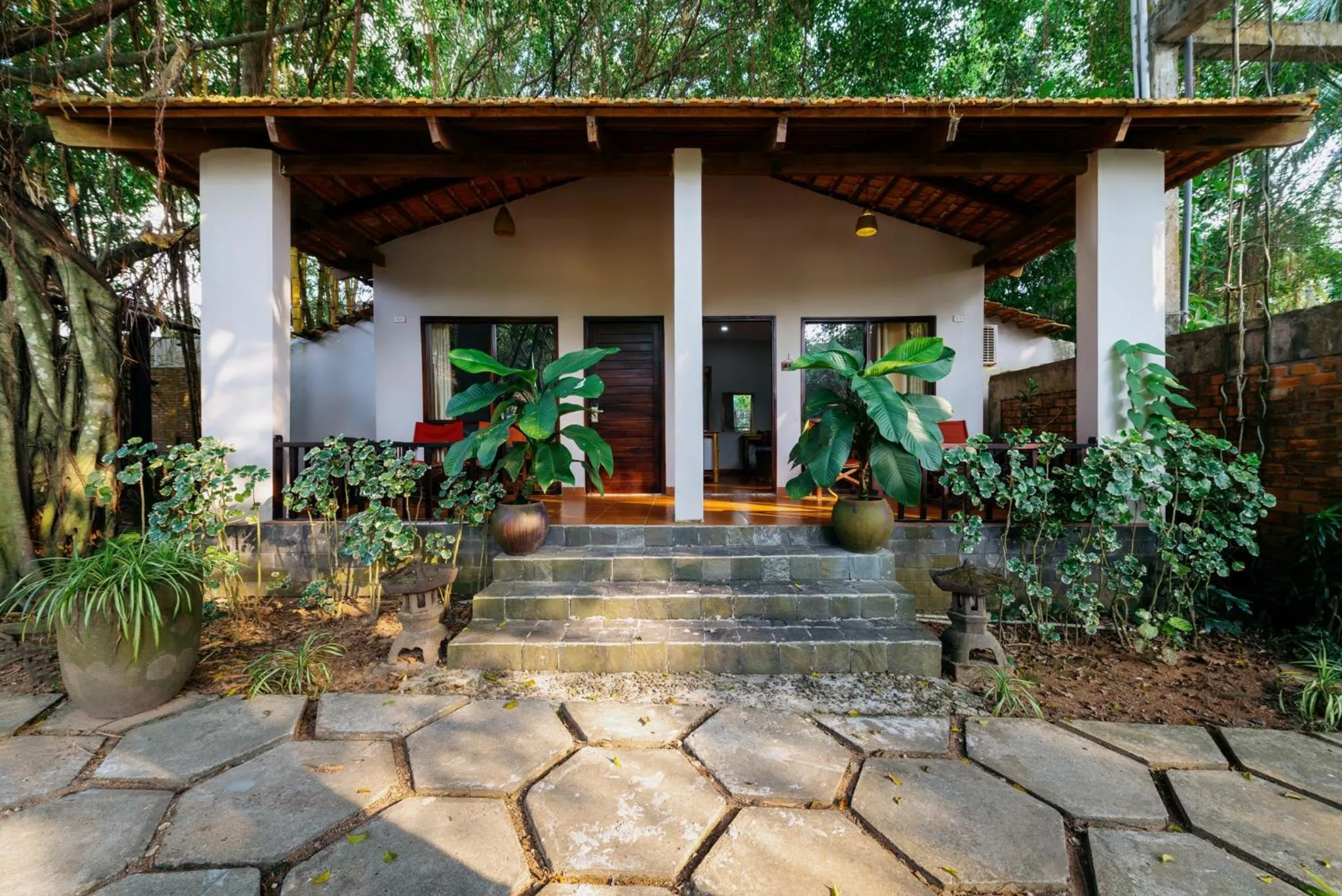 Photo of the whole room in An Nhien Retreat Phu Quoc with Yoga Daily & Beach access