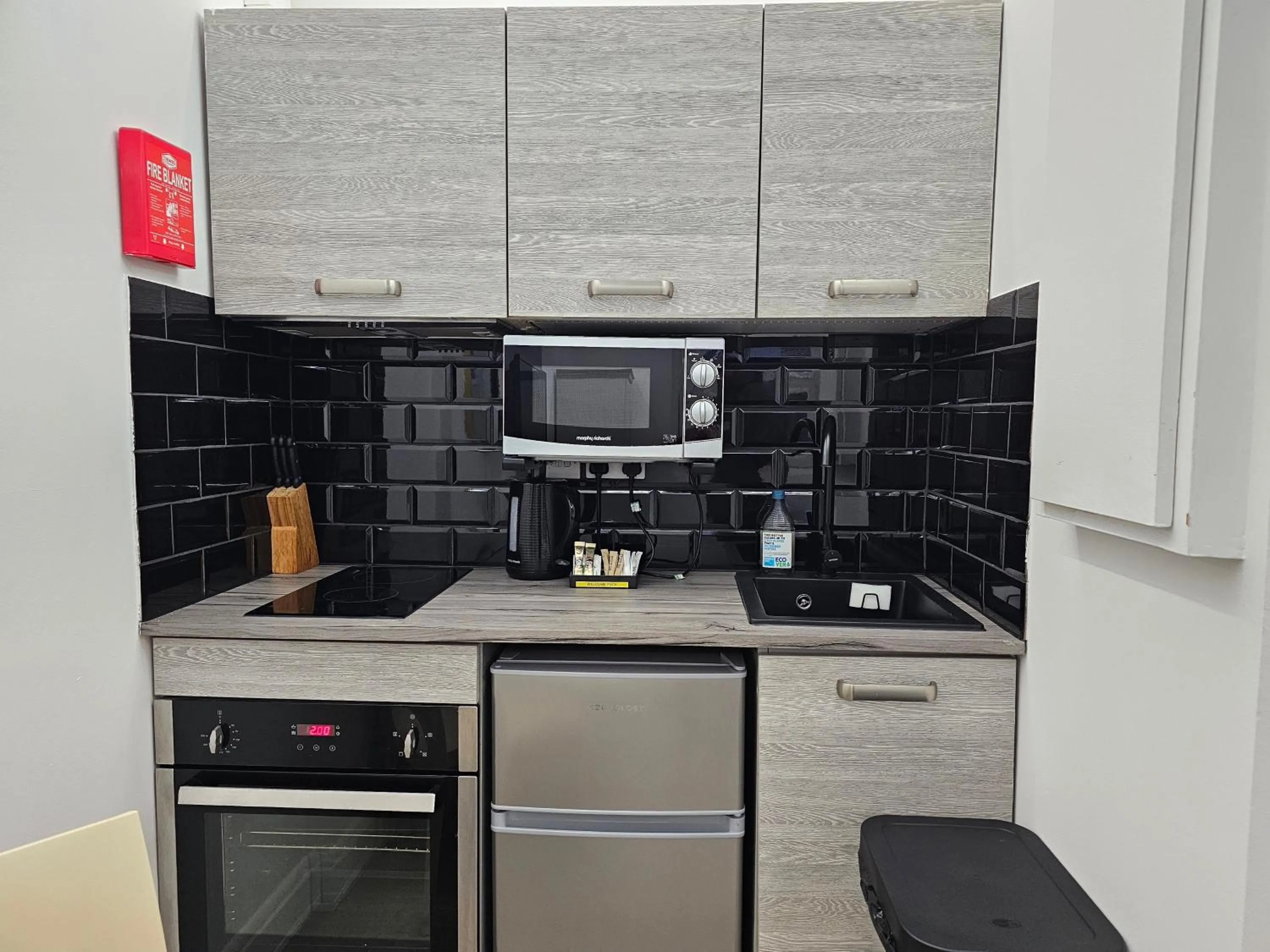 kitchen in London Stay Apartments