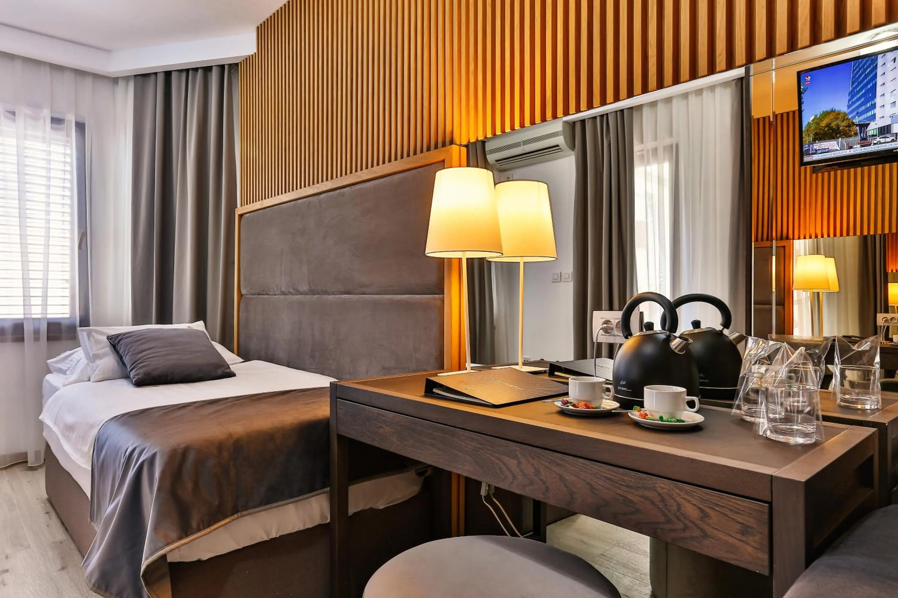 Coffee/tea facilities, Bed in Villa Dvor Kornic