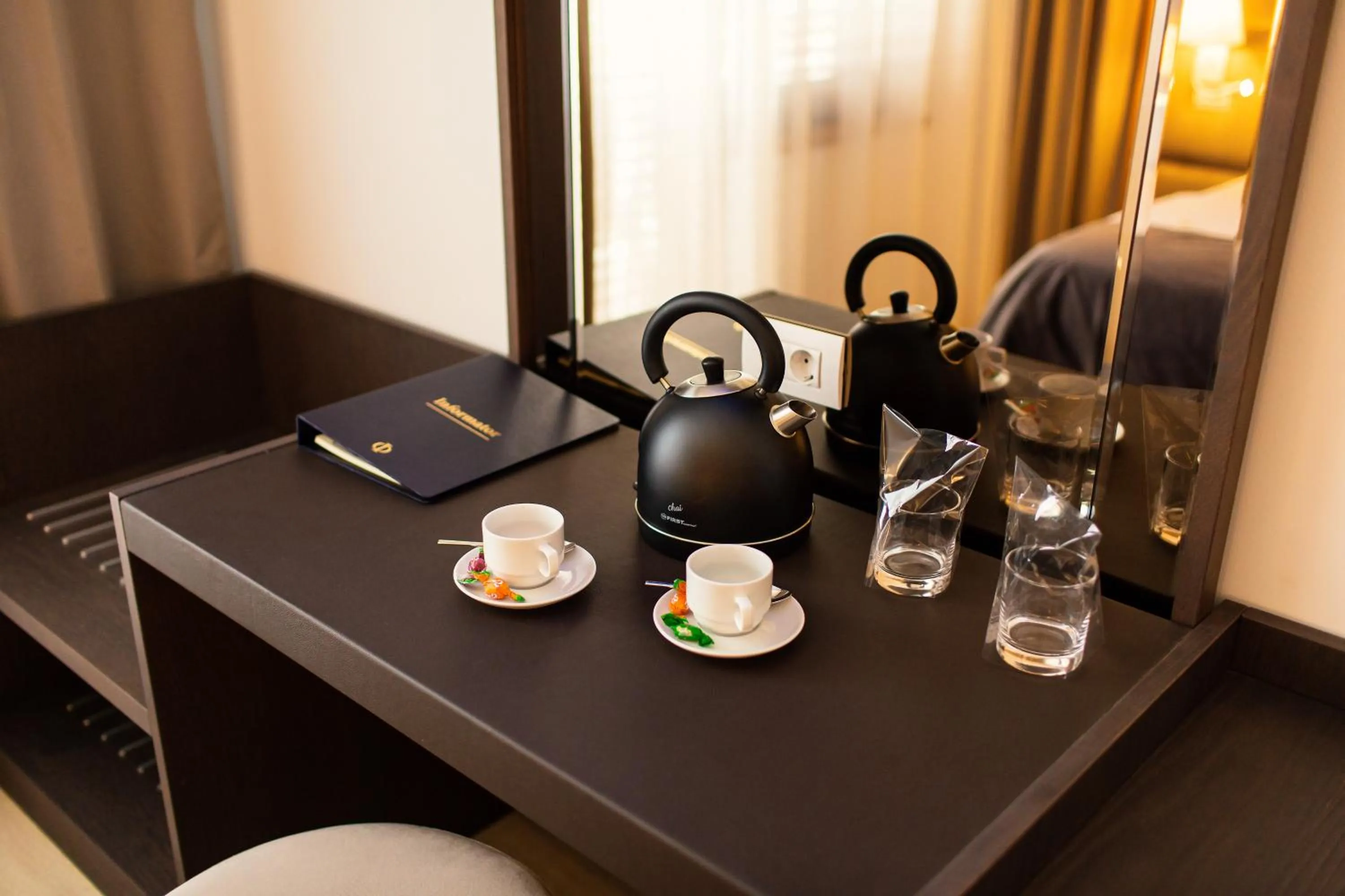 Coffee/tea facilities in Villa Dvor Kornic