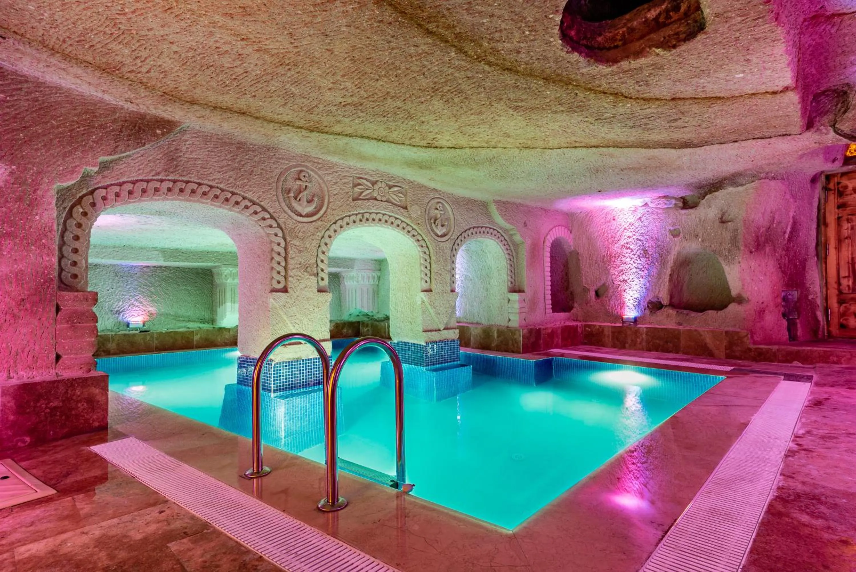 Swimming pool in Cappadocia Ennar Cave Swimming Pool Hot & SPA