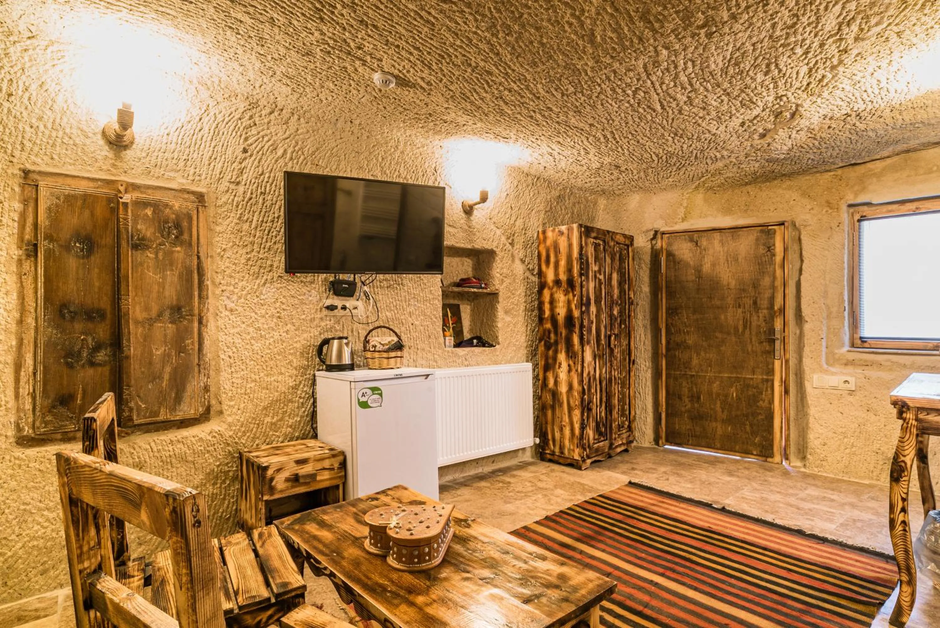 Massage in Cappadocia Ennar Cave Swimming Pool Hot & SPA