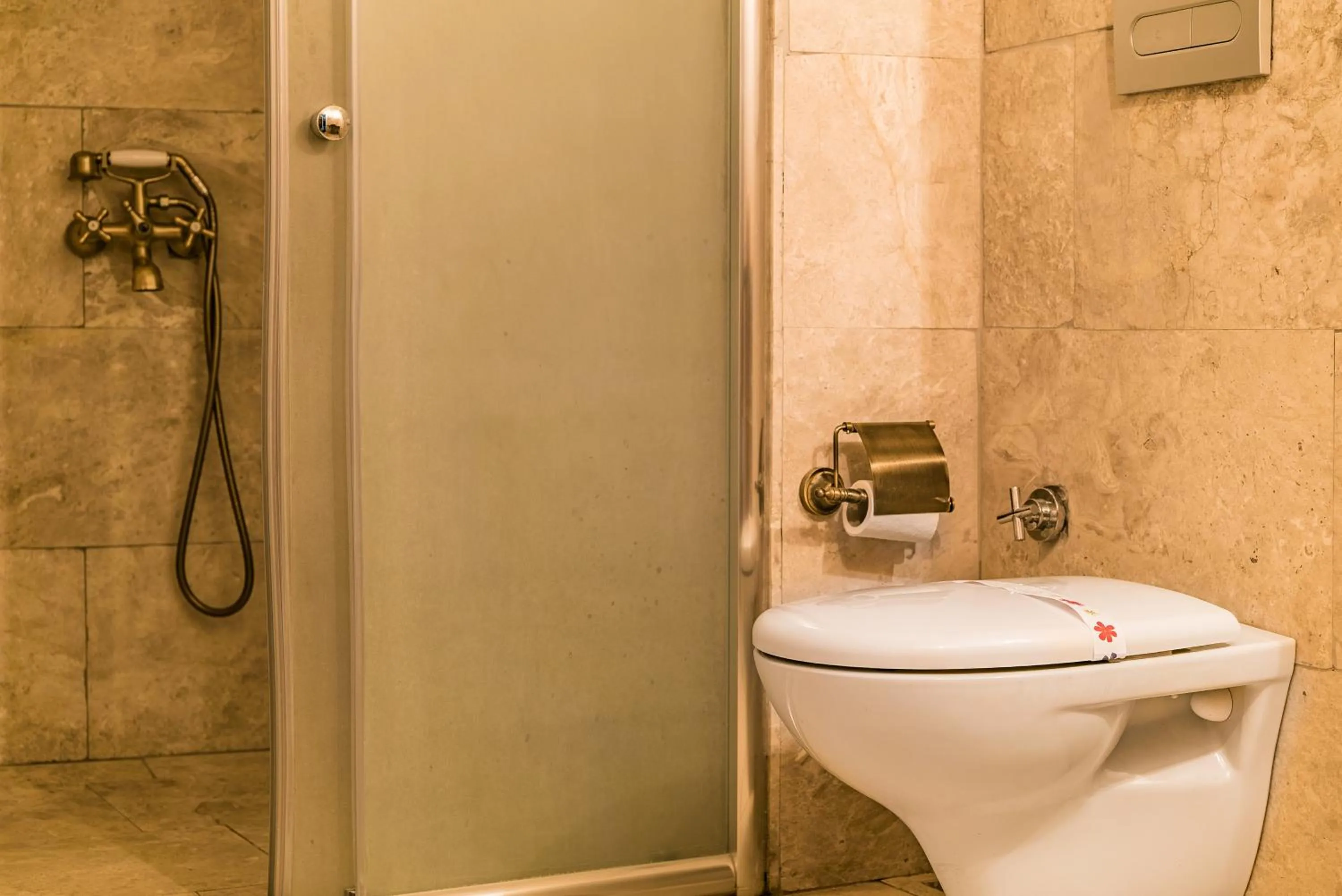 Bathroom in Cappadocia Ennar Cave Swimming Pool Hot & SPA