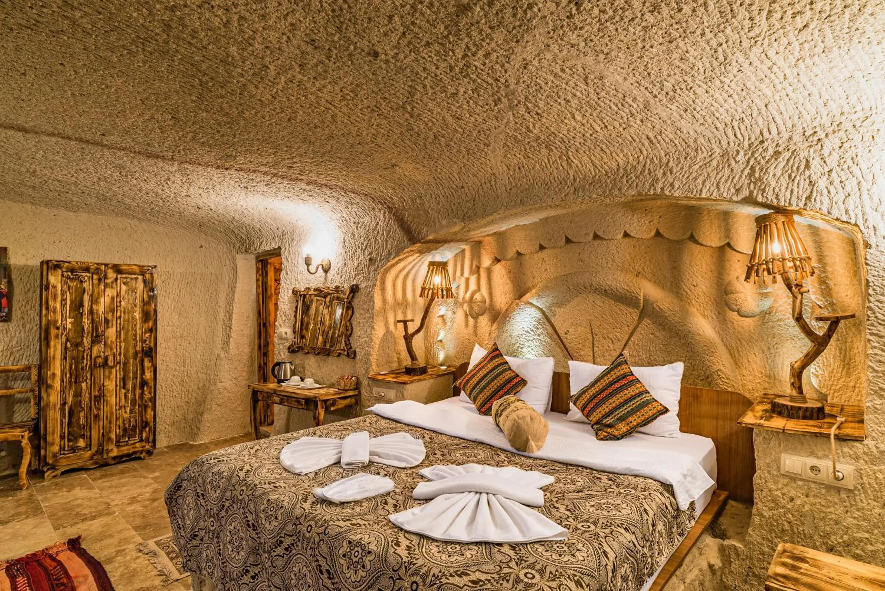 Photo of the whole room, Bed in Cappadocia Ennar Cave Swimming Pool Hot & SPA Photo of the whole room, Bed in Cappadocia Ennar Cave Swimming Pool Hot & SPA