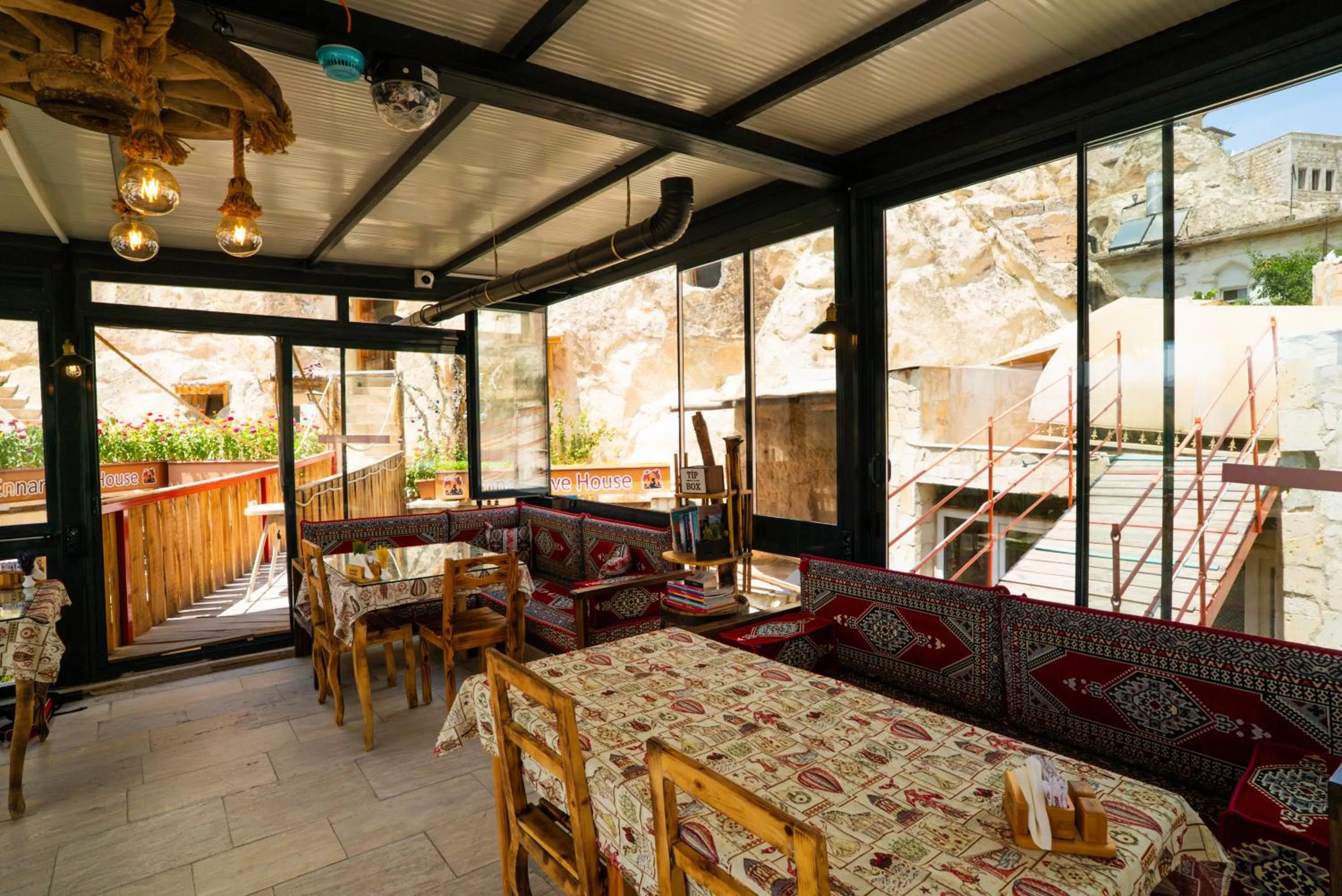 Restaurant/places to eat in Cappadocia Ennar Cave Swimming Pool Hot & SPA