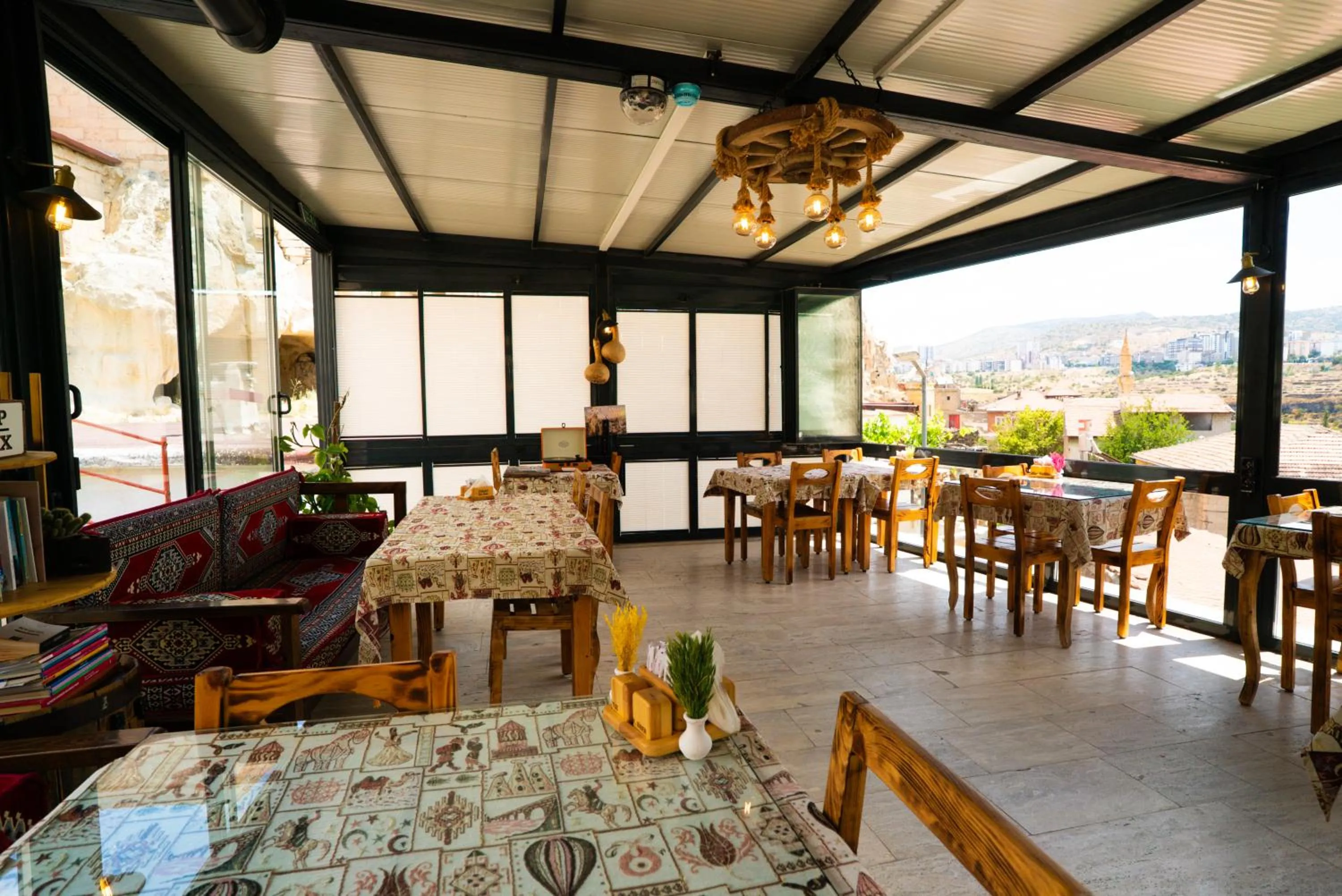 Restaurant/places to eat in Cappadocia Ennar Cave Swimming Pool Hot & SPA