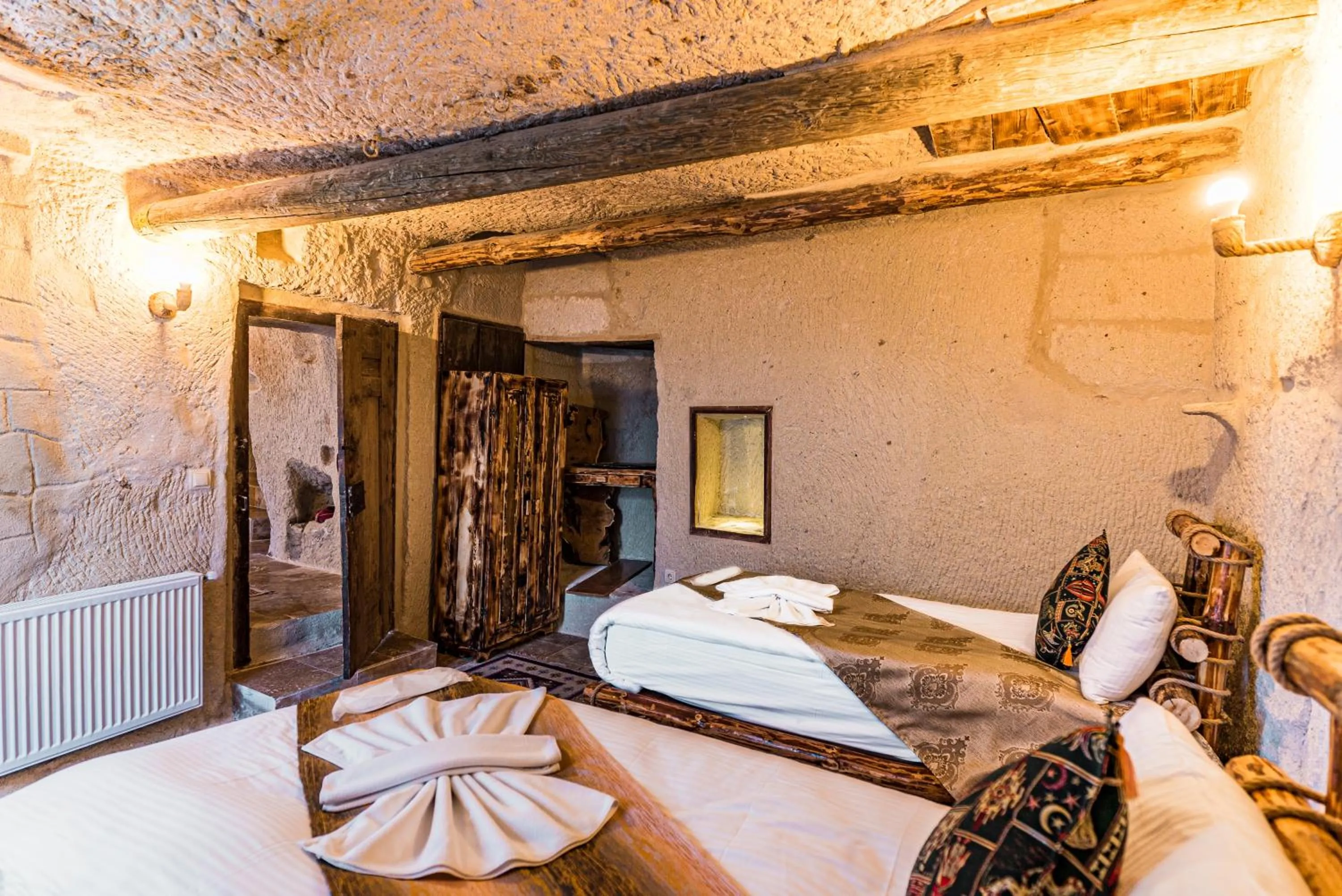 Bed in Cappadocia Ennar Cave Swimming Pool Hot & SPA