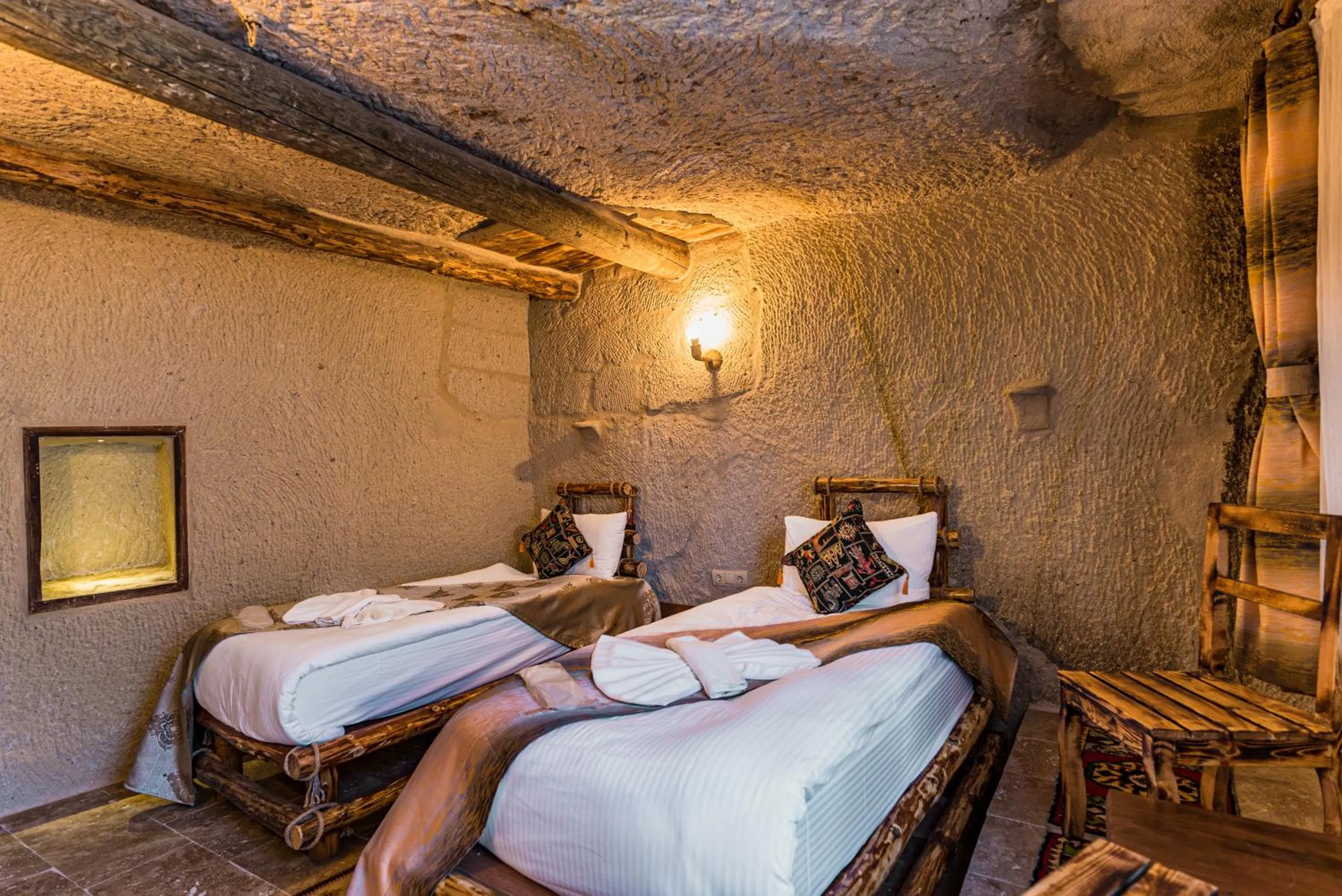 Massage, Bed in Cappadocia Ennar Cave Swimming Pool Hot & SPA