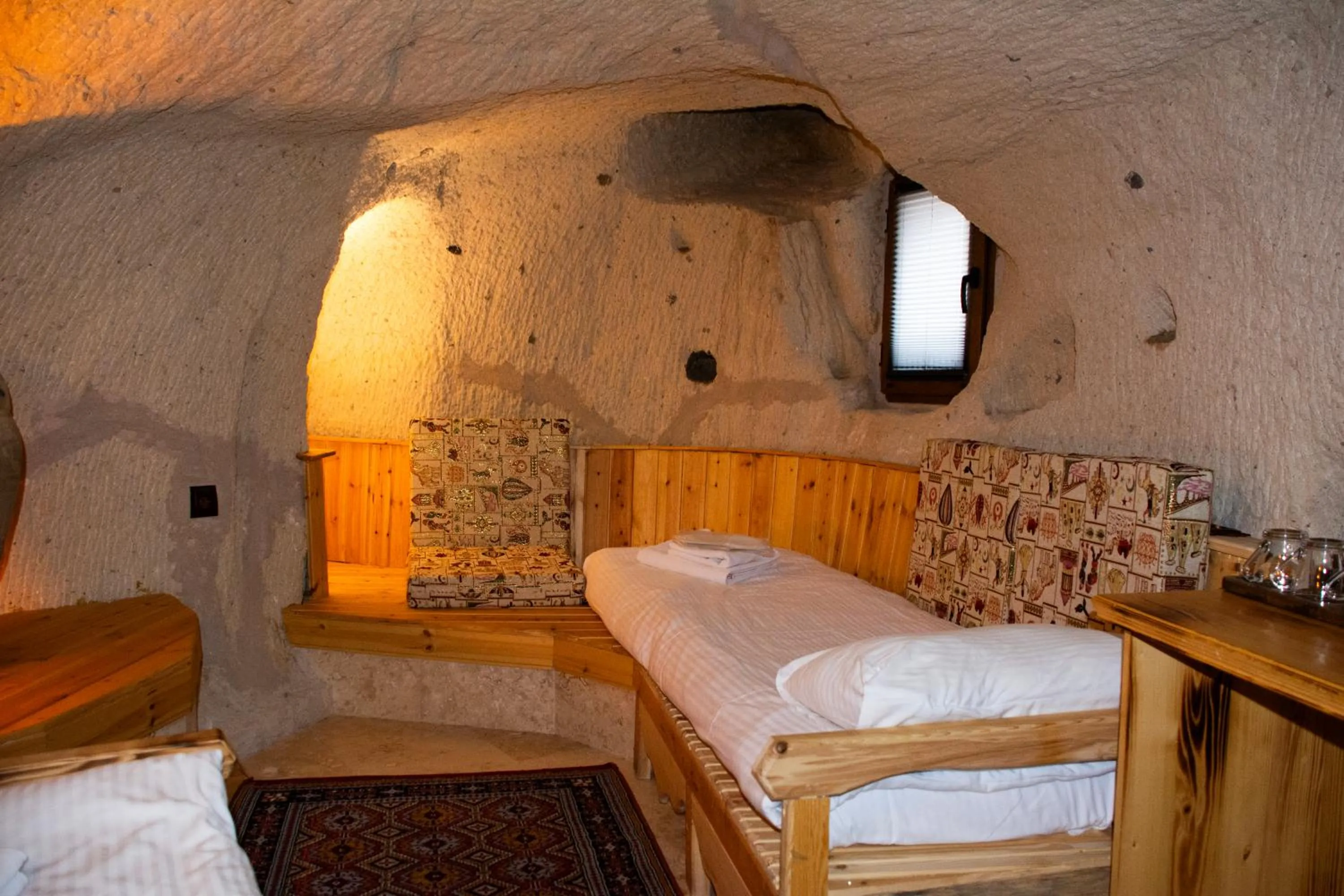 Bed in Cappadocia Ennar Cave Swimming Pool Hot & SPA