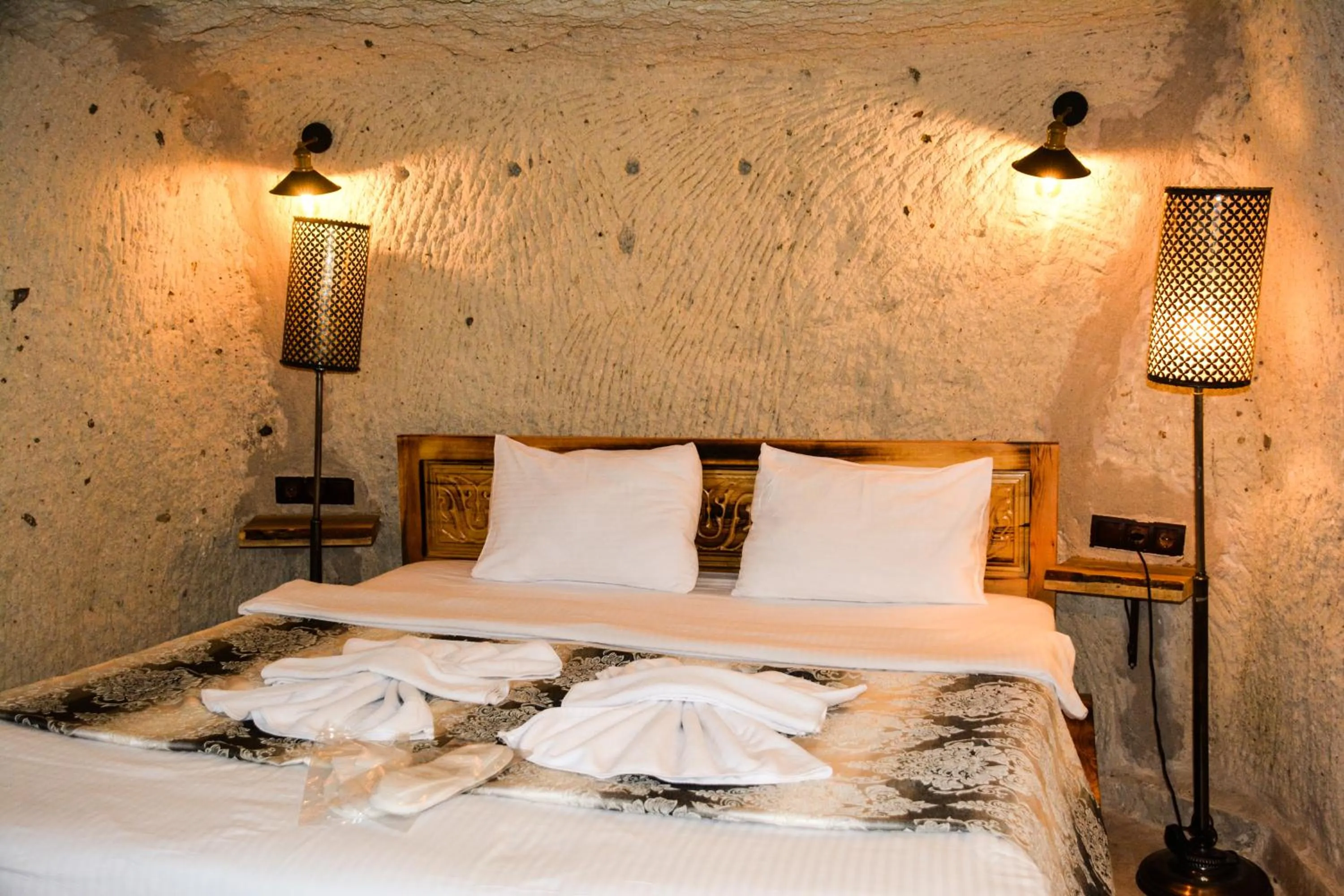 Bed in Cappadocia Ennar Cave Swimming Pool Hot & SPA