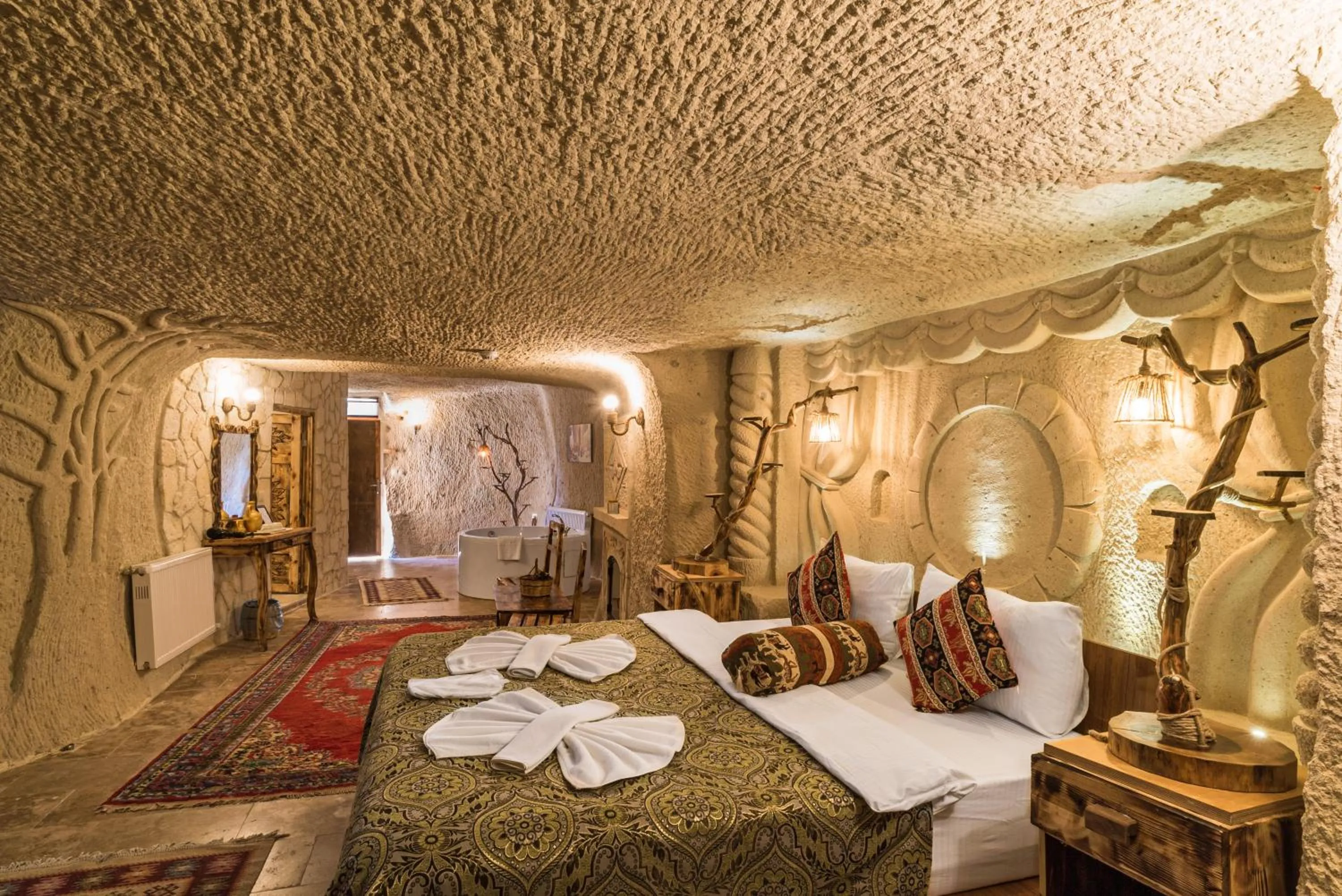 Photo of the whole room, Bed in Cappadocia Ennar Cave Swimming Pool Hot & SPA