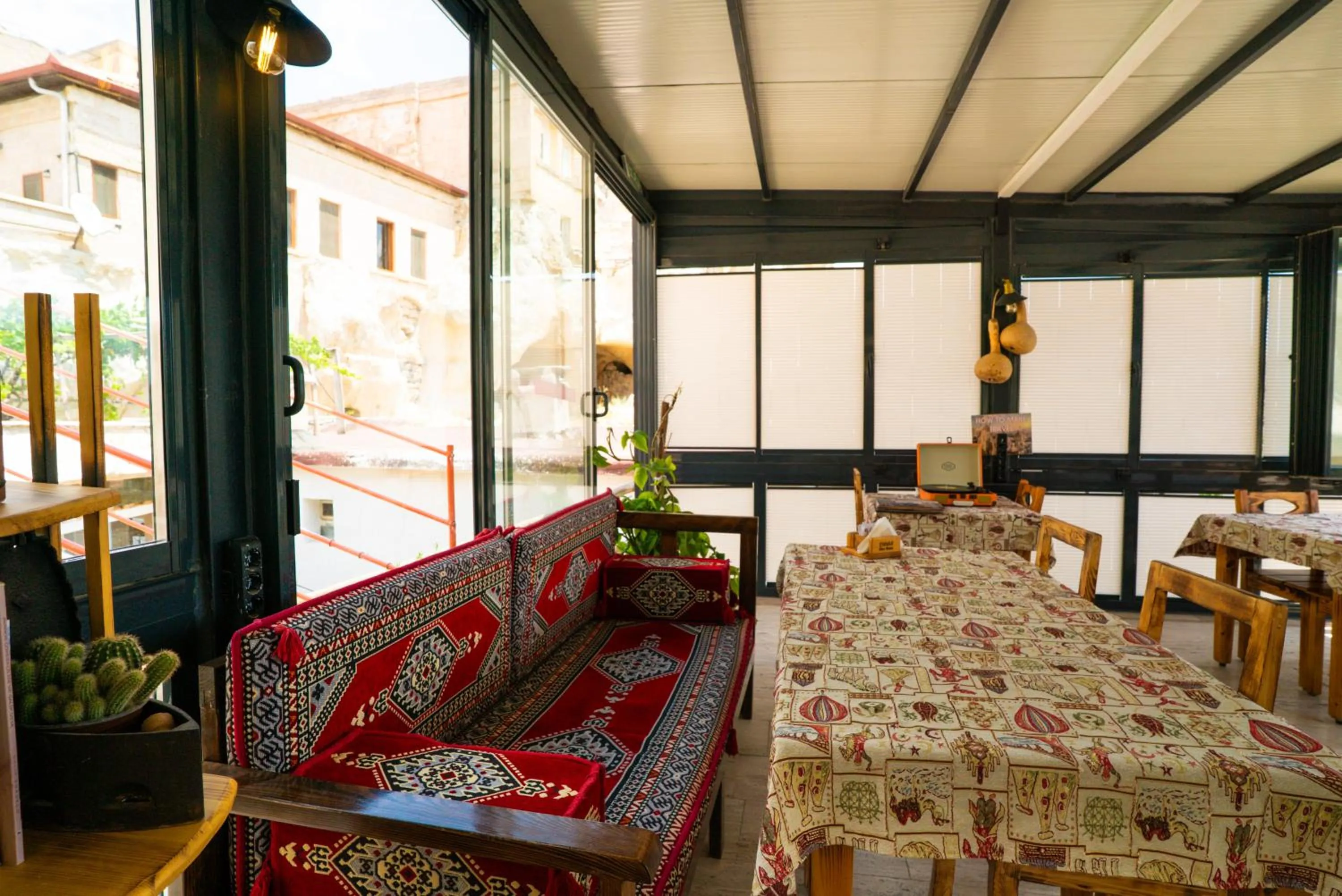 Restaurant/places to eat in Cappadocia Ennar Cave Swimming Pool Hot & SPA