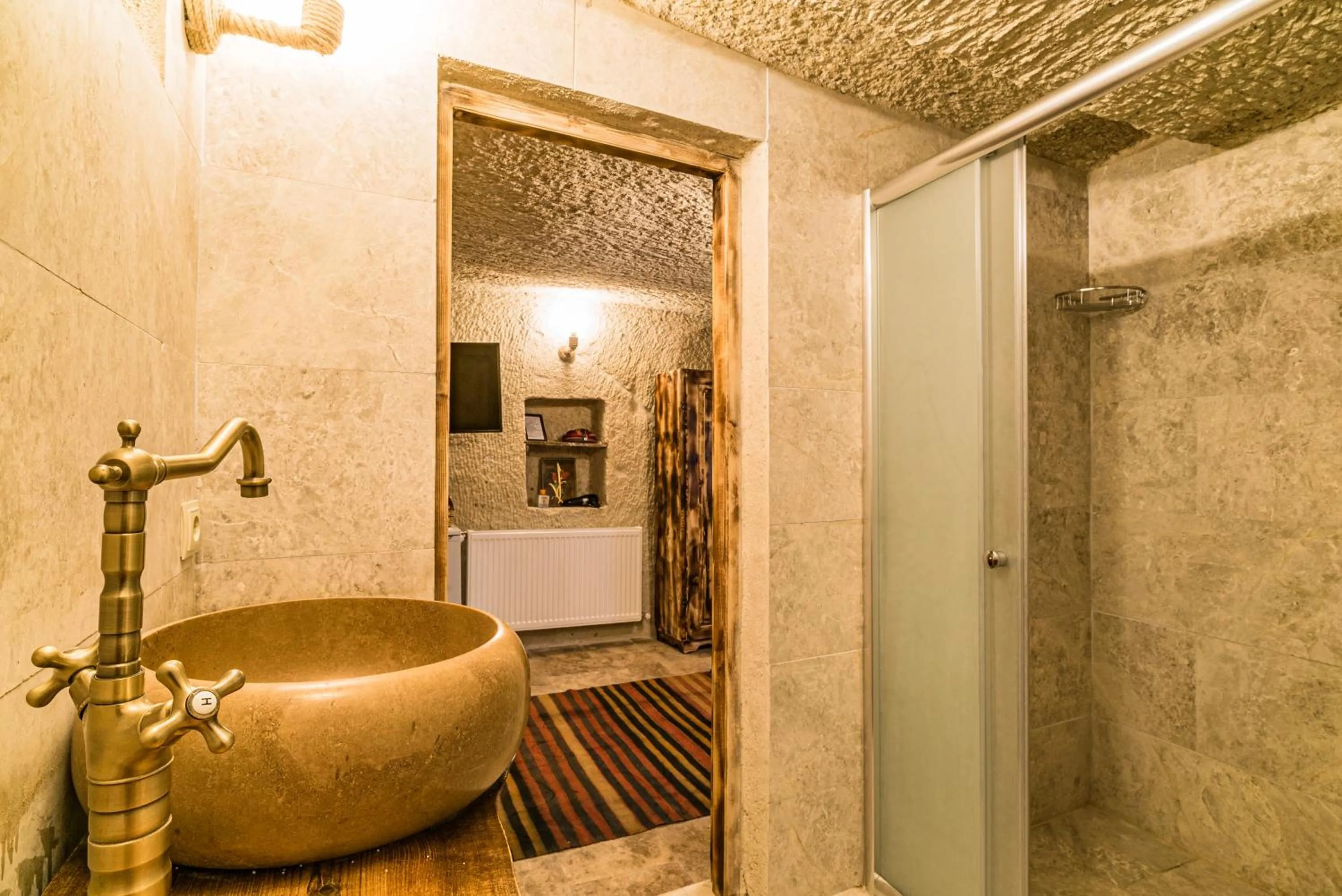 Bathroom in Cappadocia Ennar Cave Swimming Pool Hot & SPA