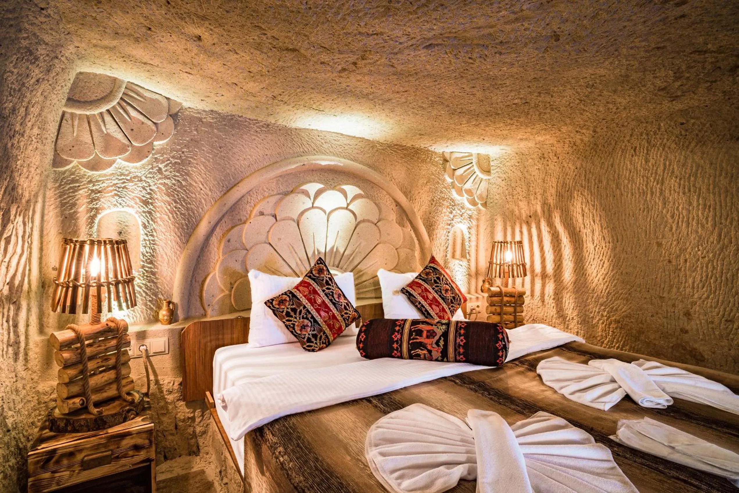 Photo of the whole room, Bed in Cappadocia Ennar Cave Swimming Pool Hot & SPA