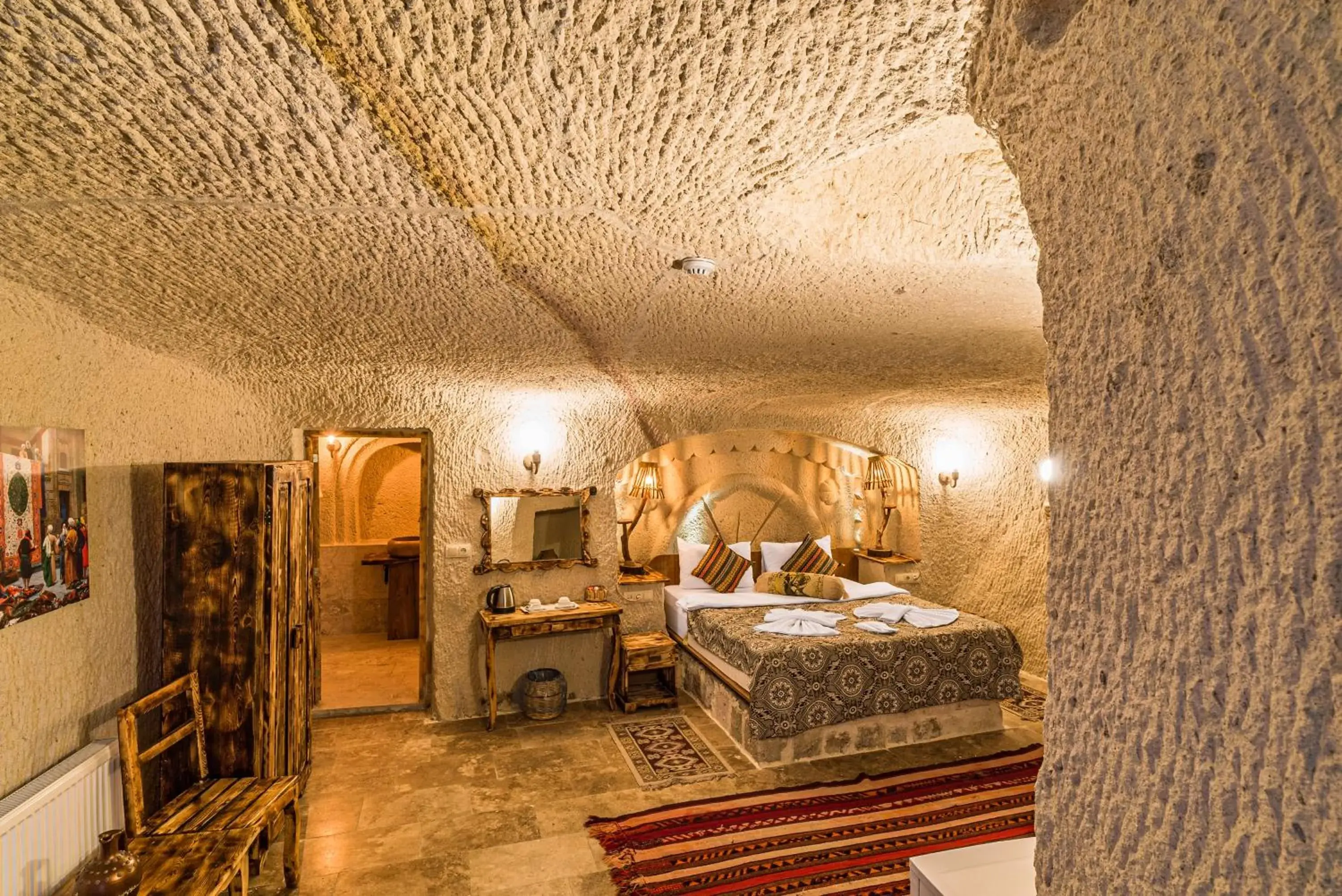 Deluxe King Suite in Cappadocia Ennar Cave Swimming Pool Hot & SPA Deluxe King Suite in Cappadocia Ennar Cave Swimming Pool Hot & SPA