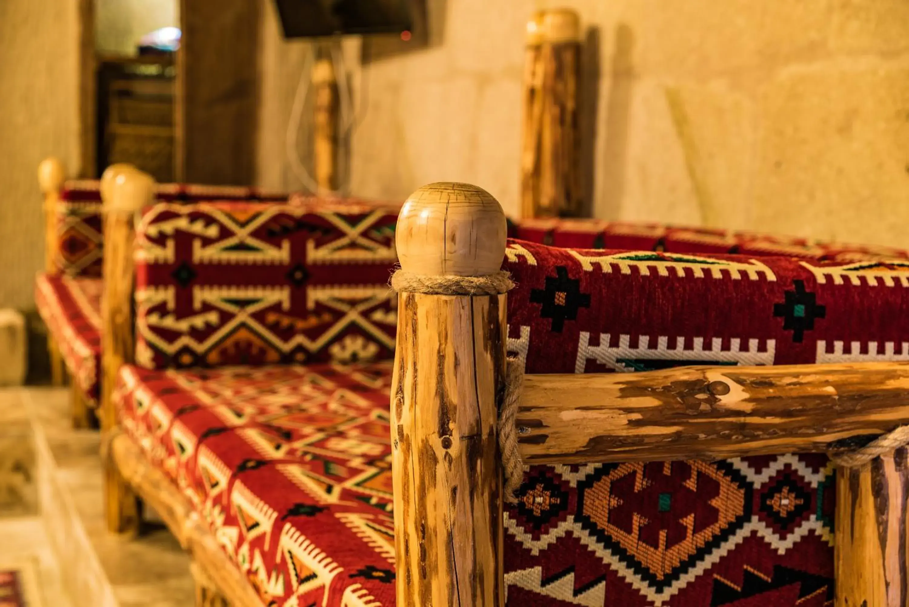 Massage in Cappadocia Ennar Cave Swimming Pool Hot & SPA Massage in Cappadocia Ennar Cave Swimming Pool Hot & SPA