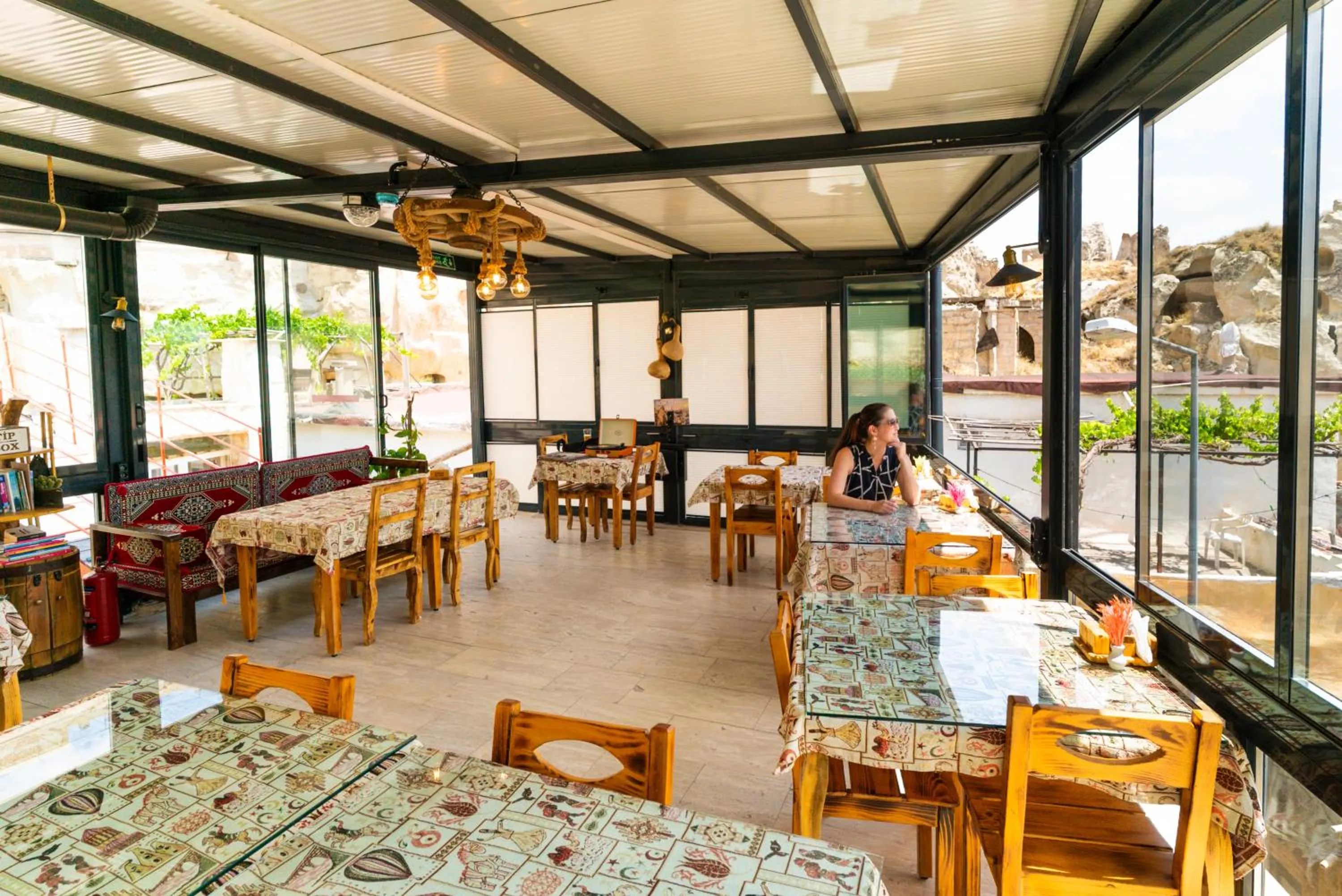 Restaurant/places to eat in Cappadocia Ennar Cave Swimming Pool Hot & SPA