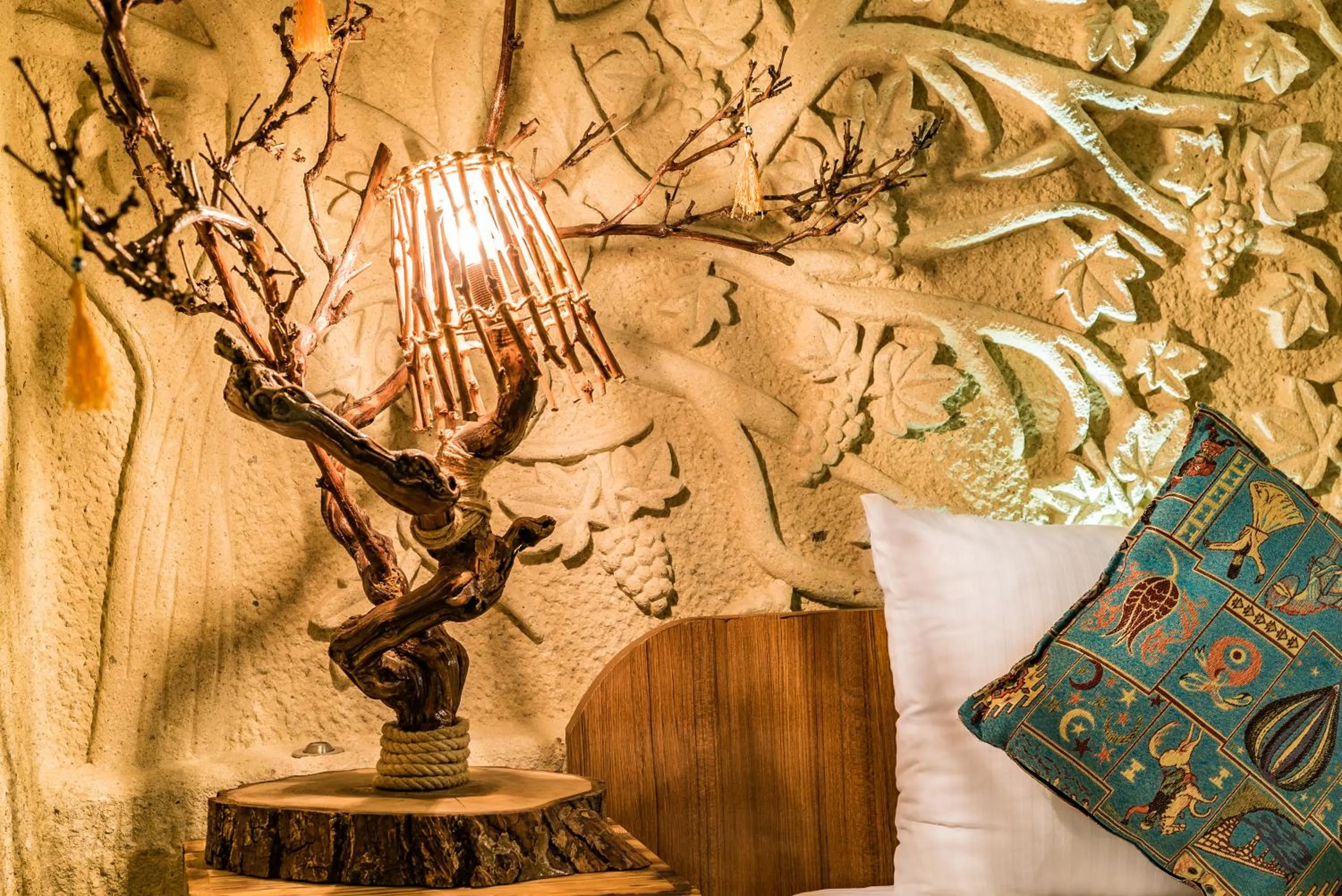 Massage in Cappadocia Ennar Cave Swimming Pool Hot & SPA