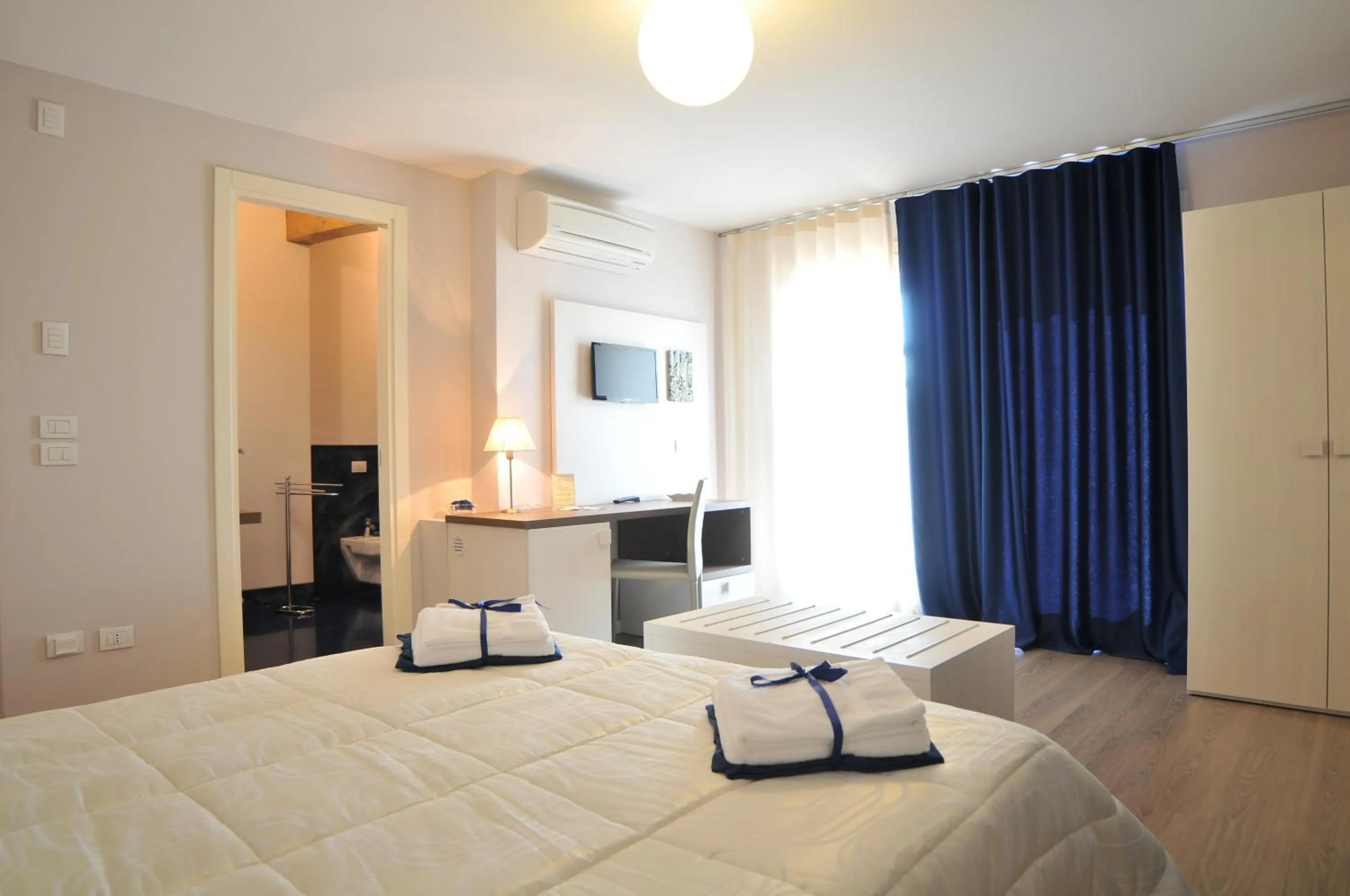 Photo of the whole room, Bed in Bed & Breakfast Vieulif