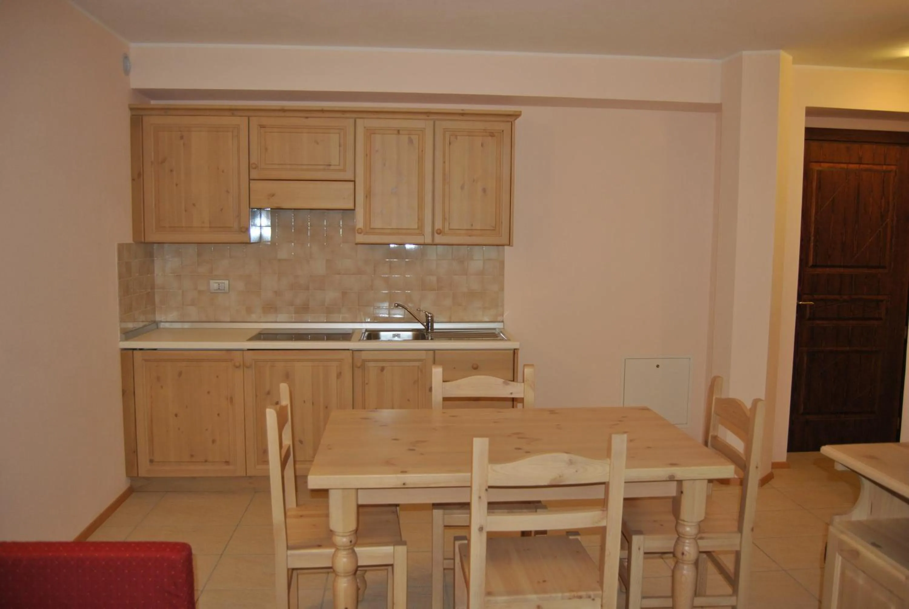Kitchen or kitchenette in Casa Vacanza La Rocca