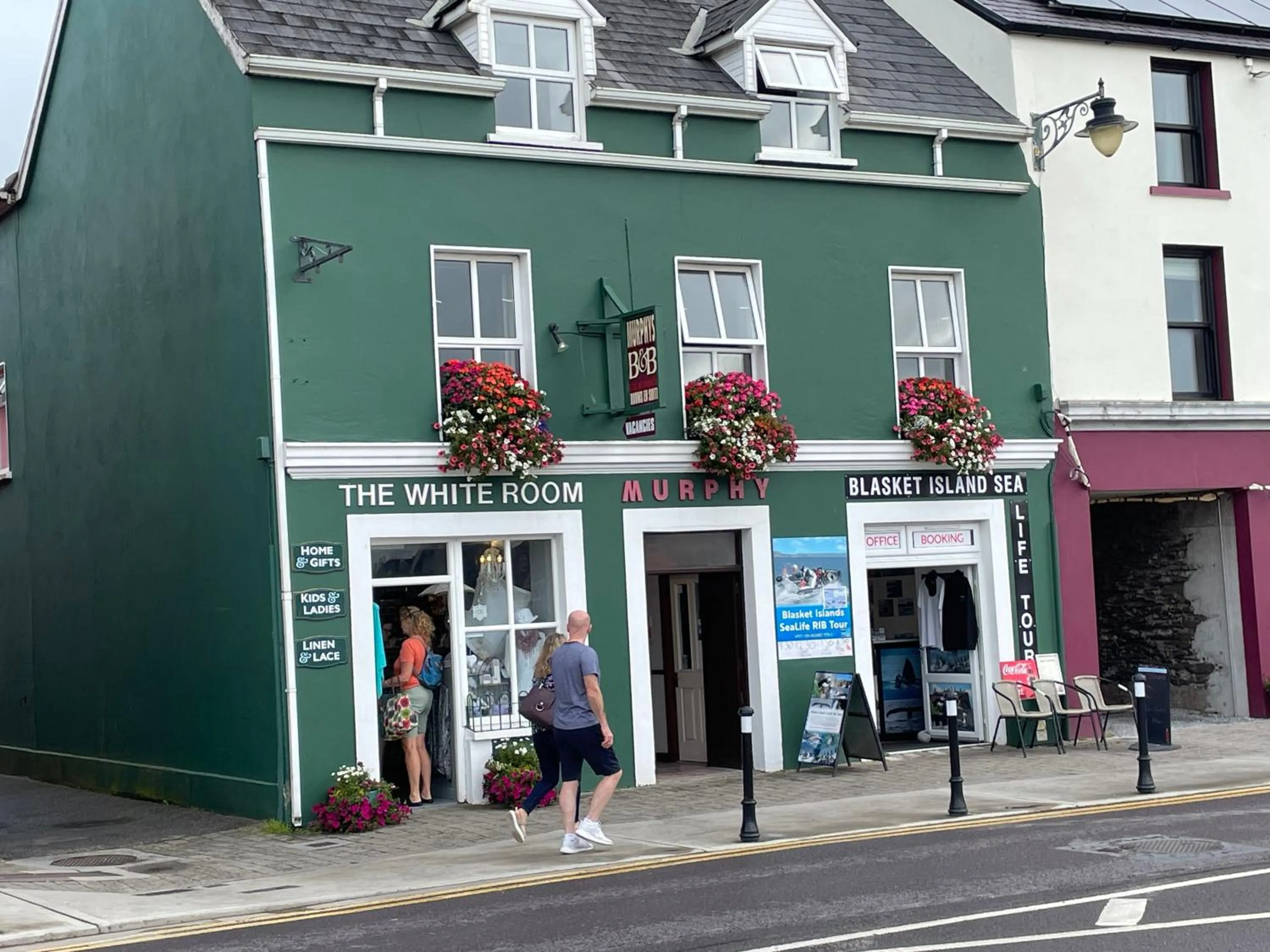 Property building in Murphy's Guesthouse