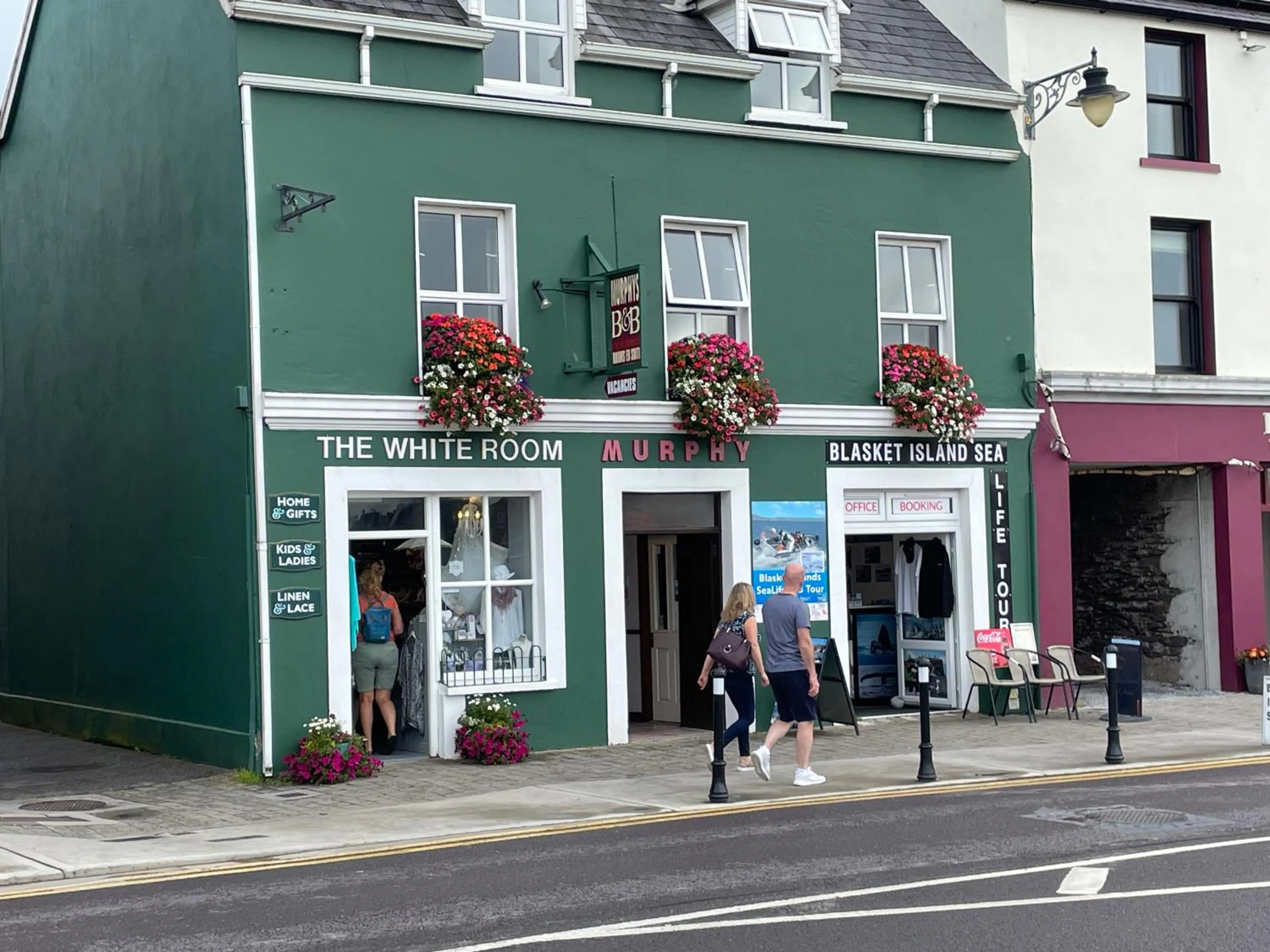 Property building in Murphy's Guesthouse