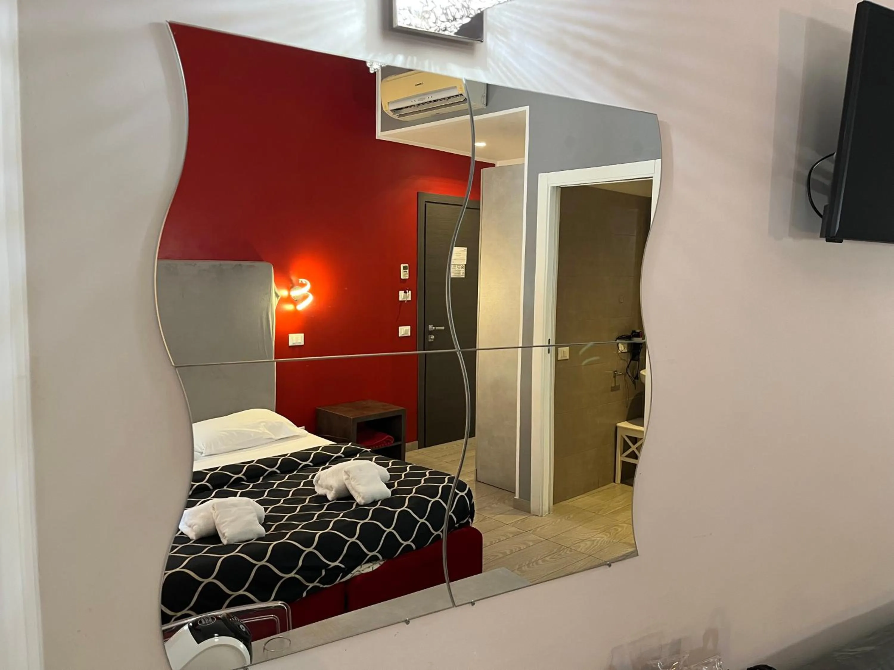 Photo of the whole room, Bed in Le Terrazze di San Giovanni