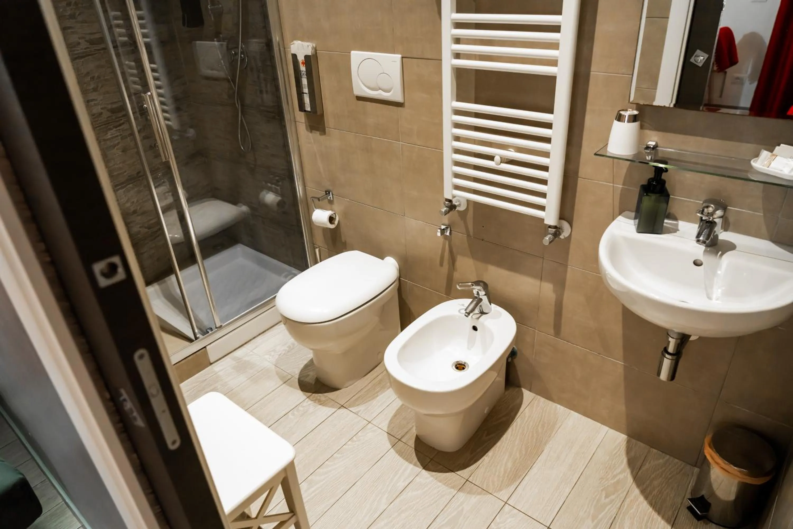 Shower in Le Terrazze di San Giovanni