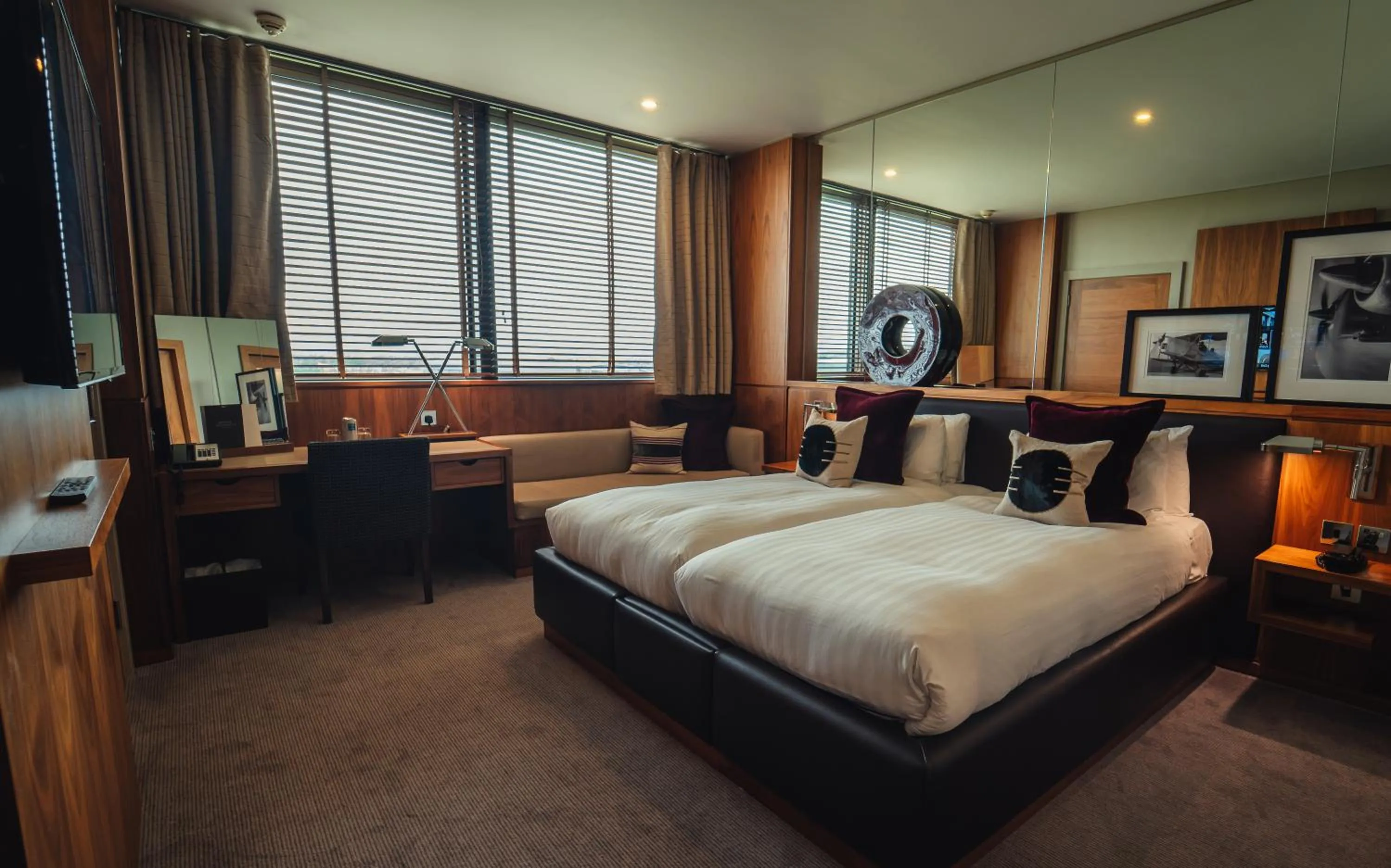 Bedroom, Bed in Aviator Hampshire