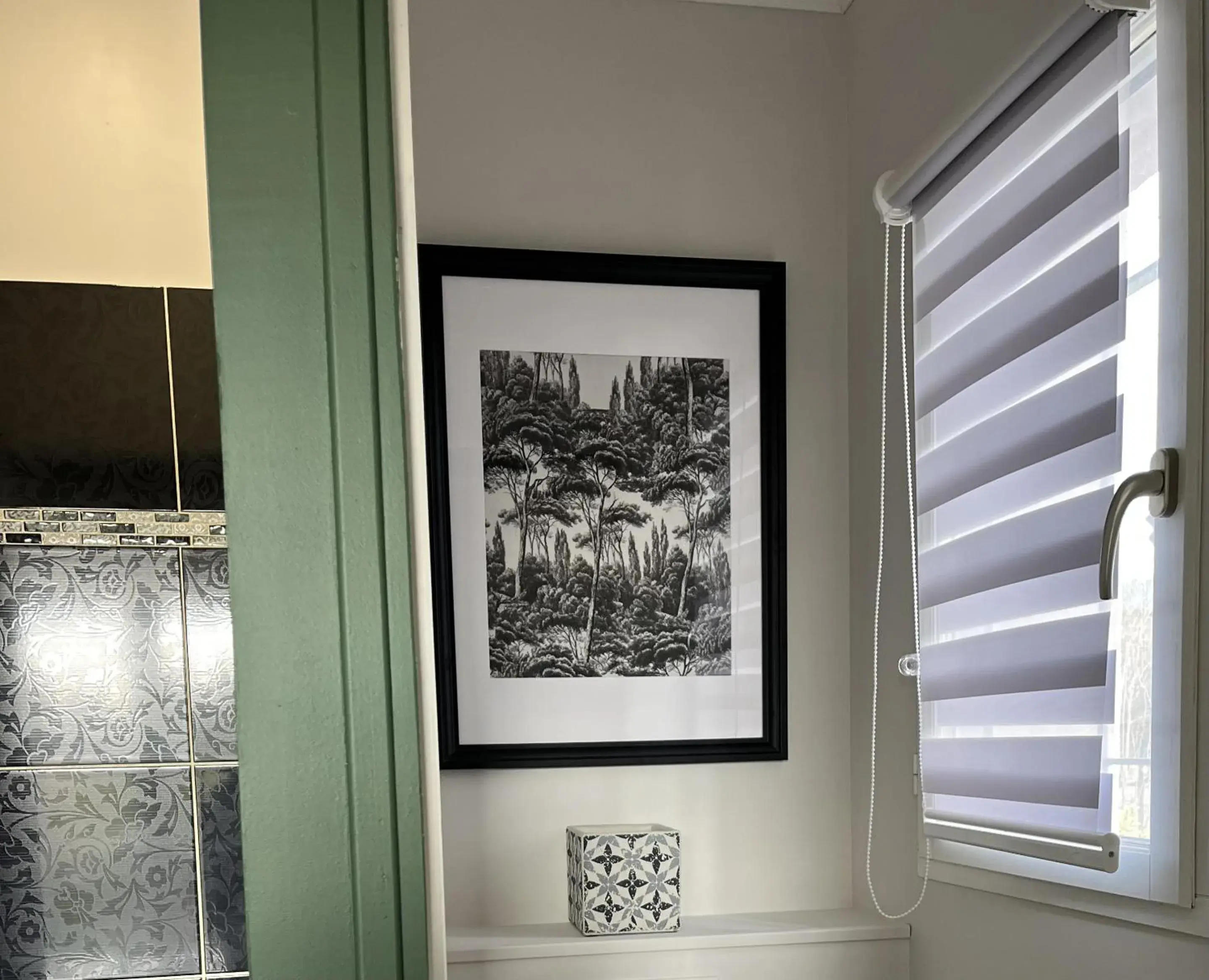 Small Double Room in Le Clos du Jas Small Double Room in Le Clos du Jas