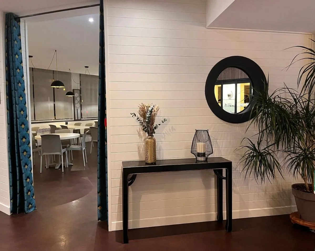 Lobby or reception in Hôtel Le Keroman