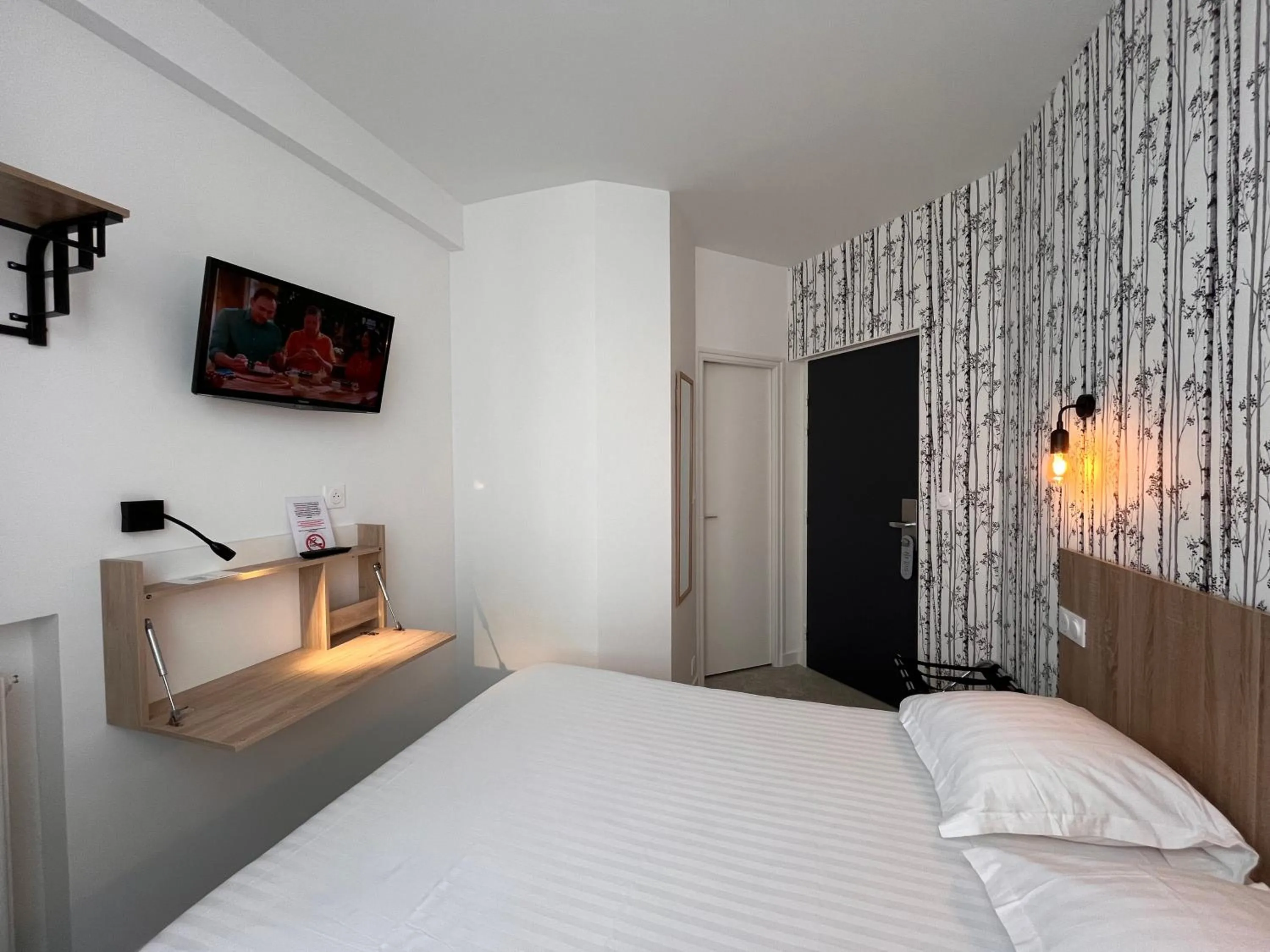 Bed in Hôtel Le Keroman