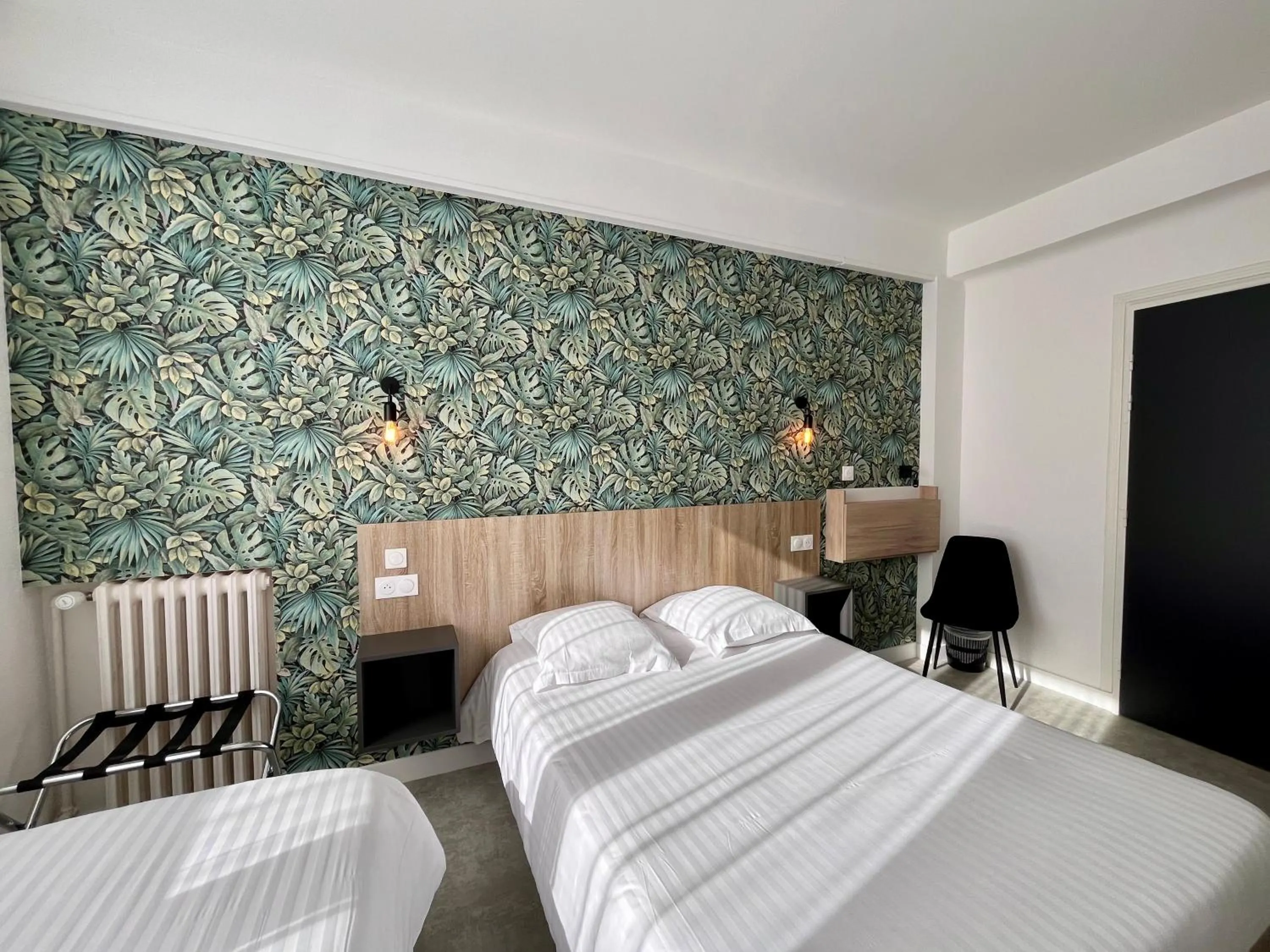 Bed in Hôtel Le Keroman