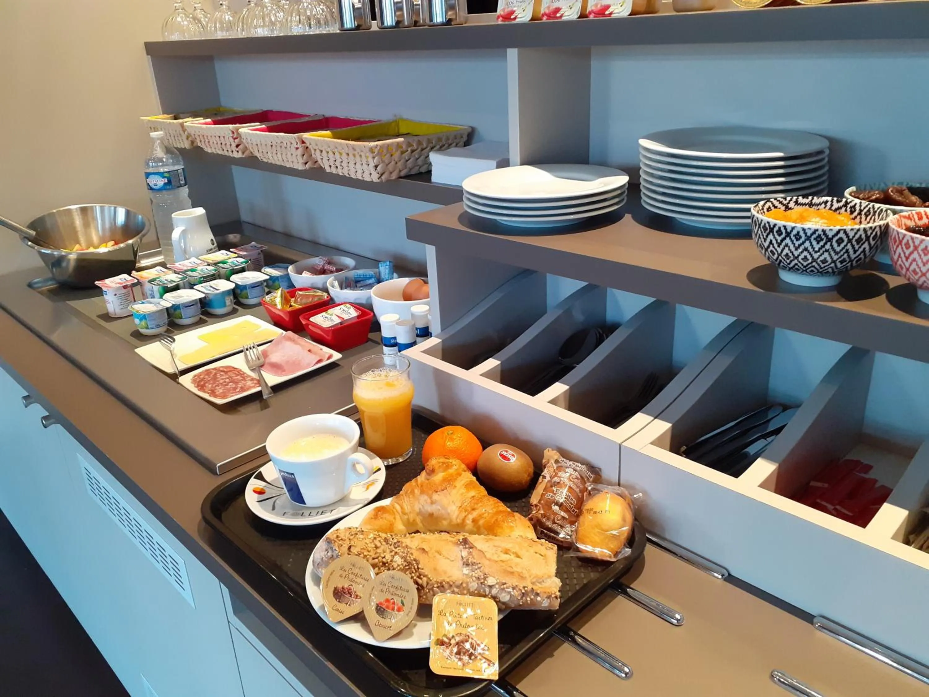 Breakfast in Hôtel Le Keroman