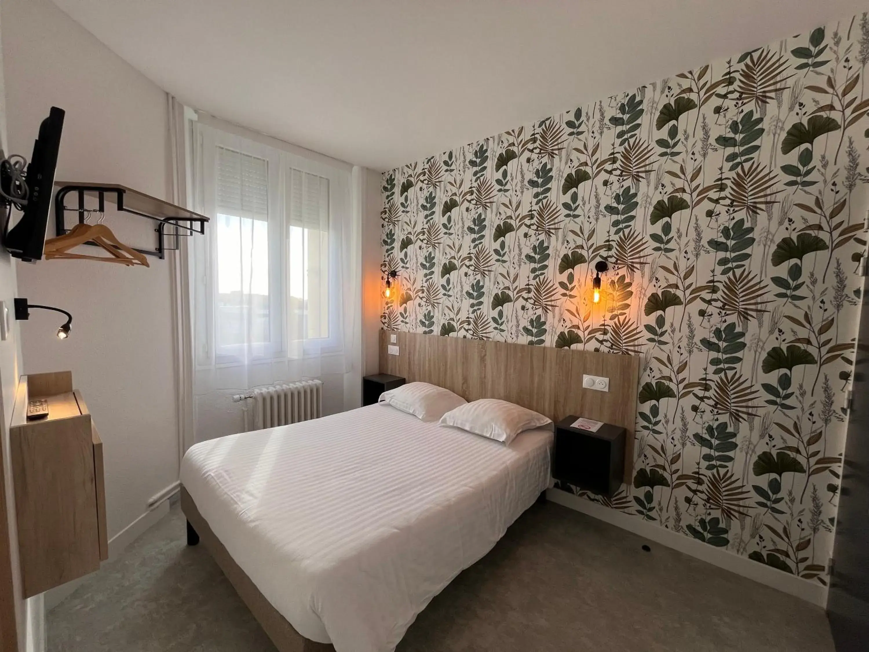 Double Room in Hôtel Le Keroman Double Room in Hôtel Le Keroman