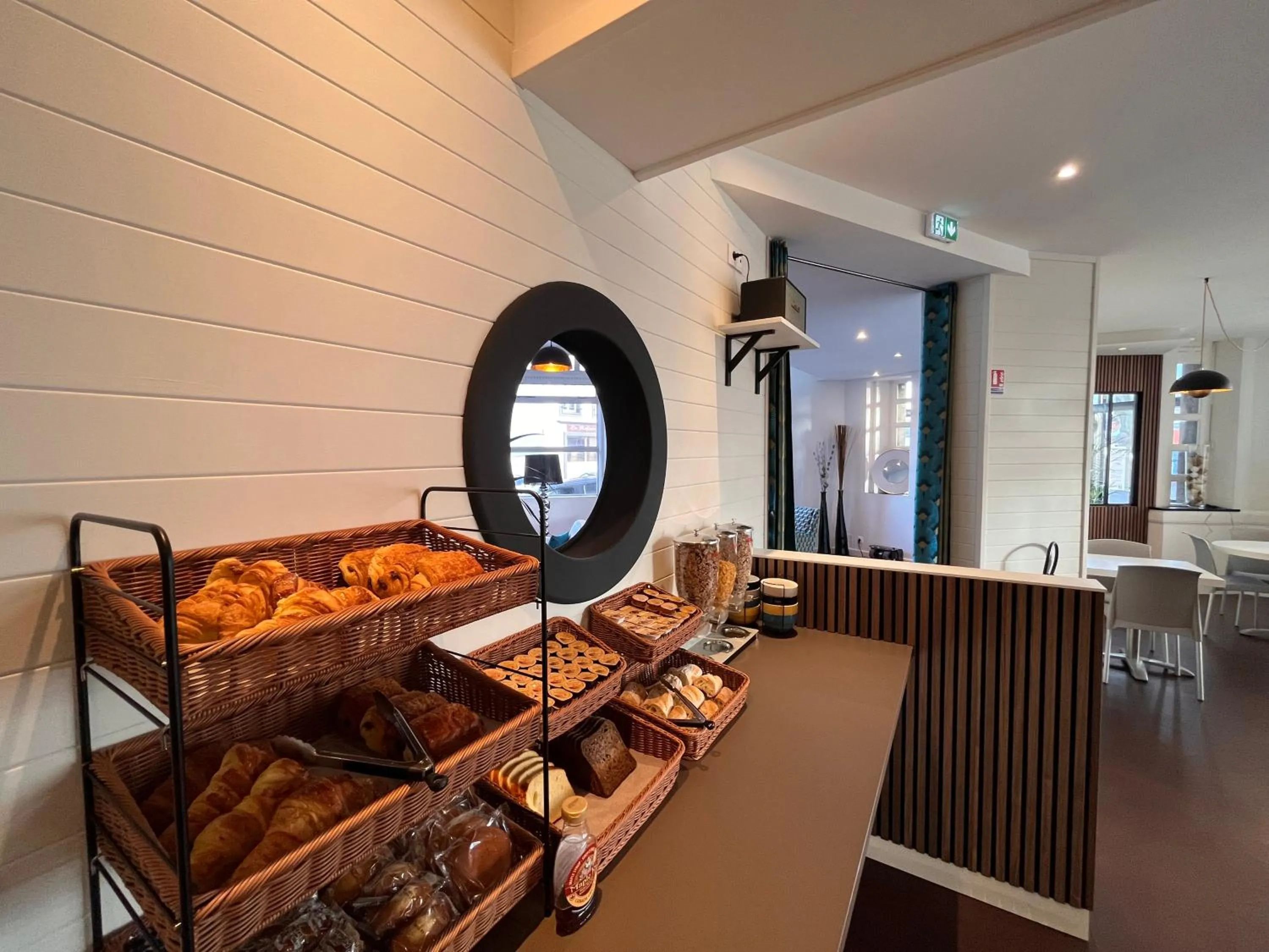 Breakfast in Hôtel Le Keroman