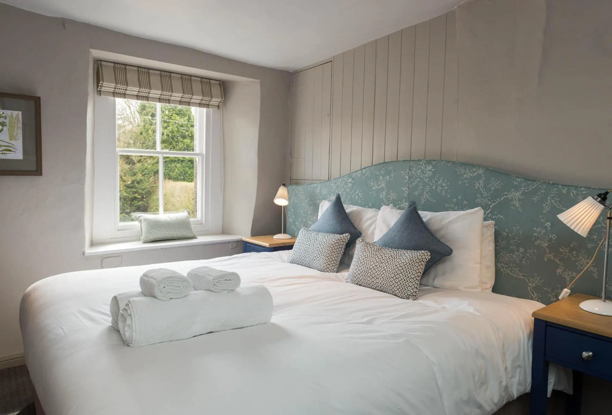 Bed in The Horse and Farrier Inn and The Salutation Inn Threlkeld Keswick