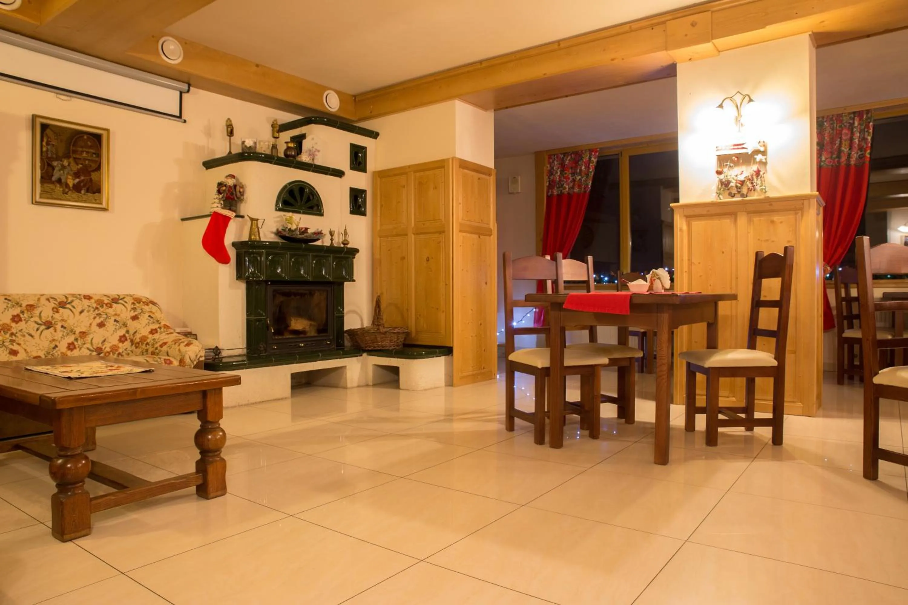 Restaurant/places to eat in Willa Alpejska