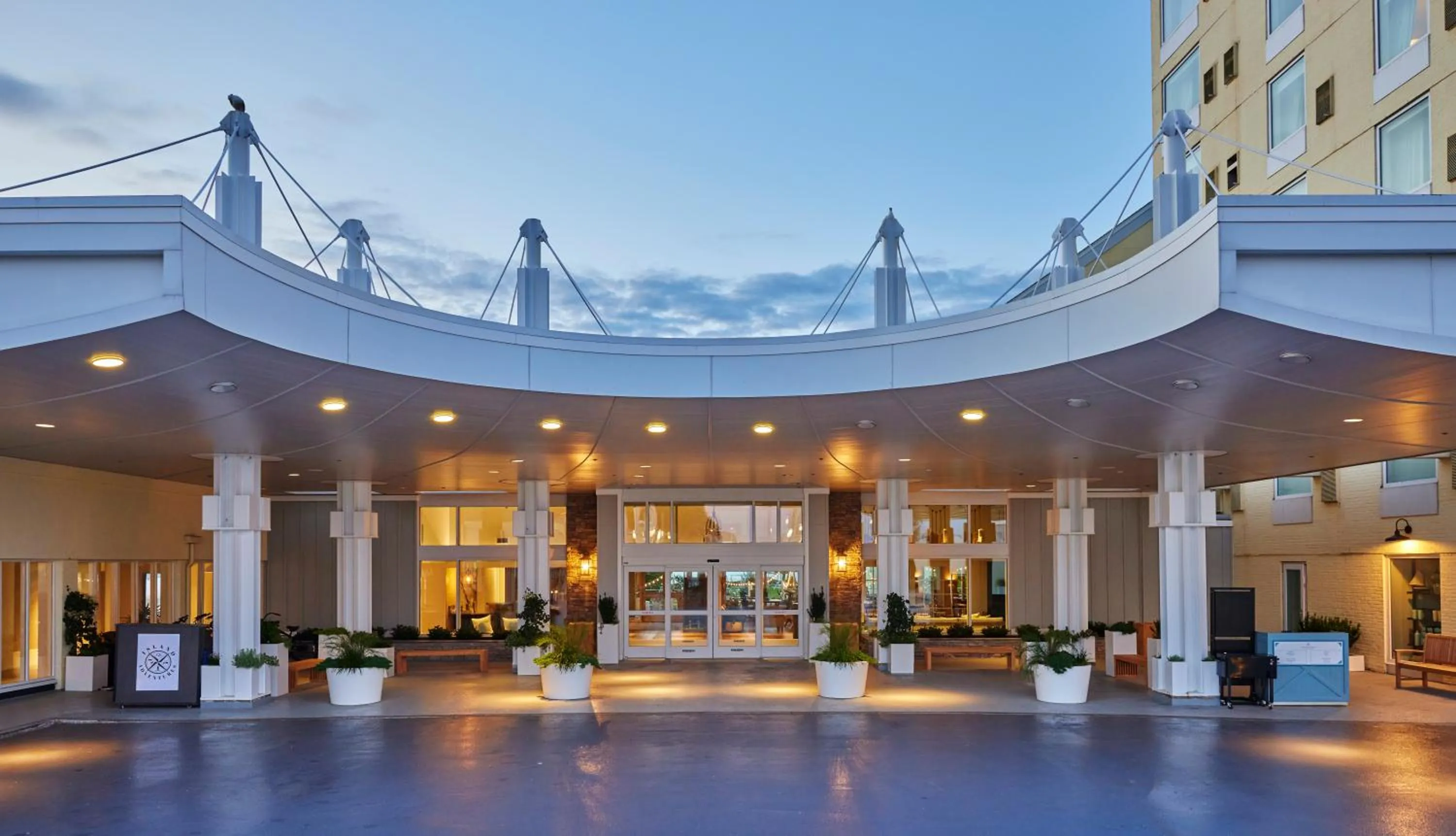 Property building in Newport Harbor Island Resort