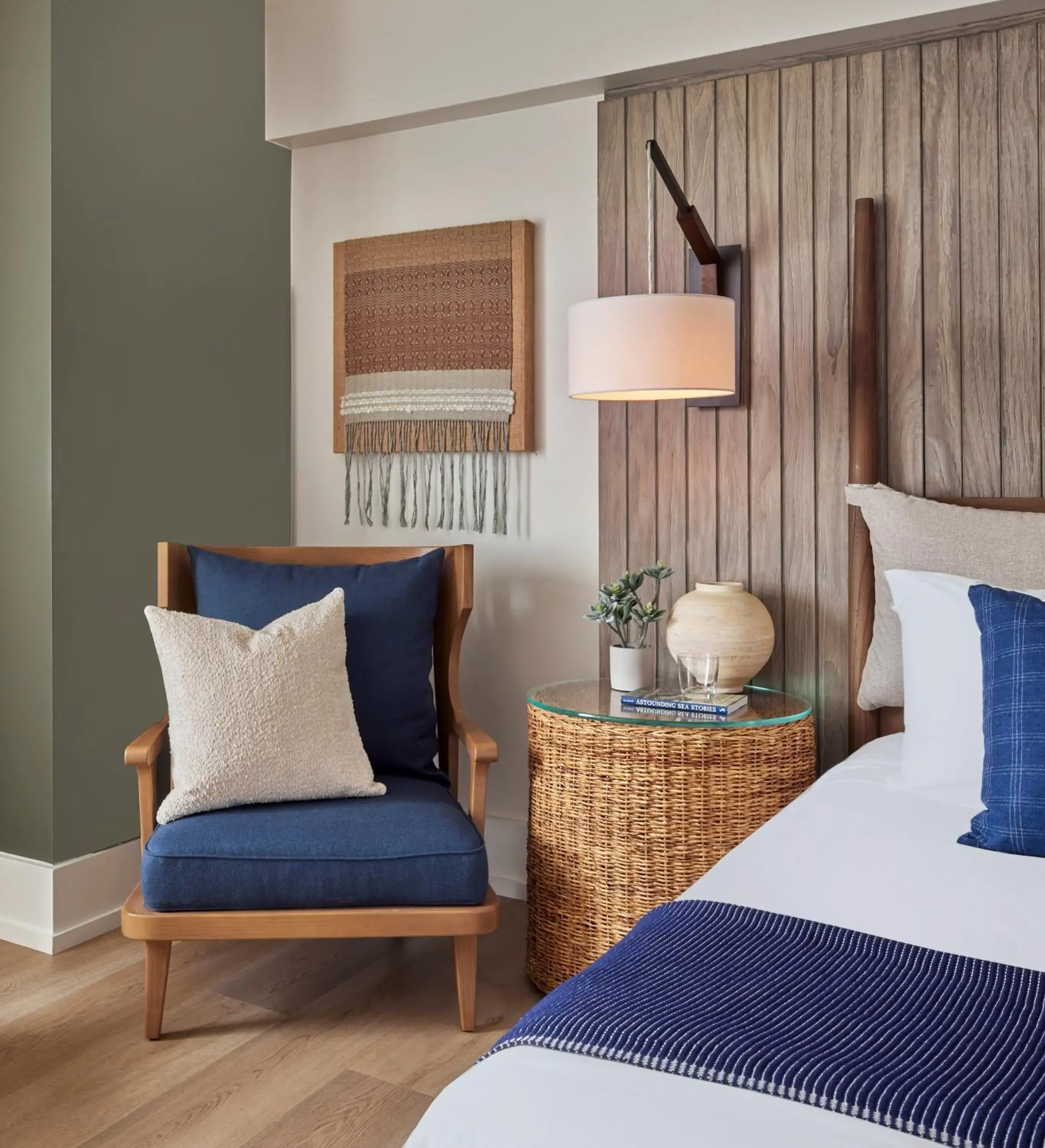 King Room in Newport Harbor Island Resort King Room in Newport Harbor Island Resort