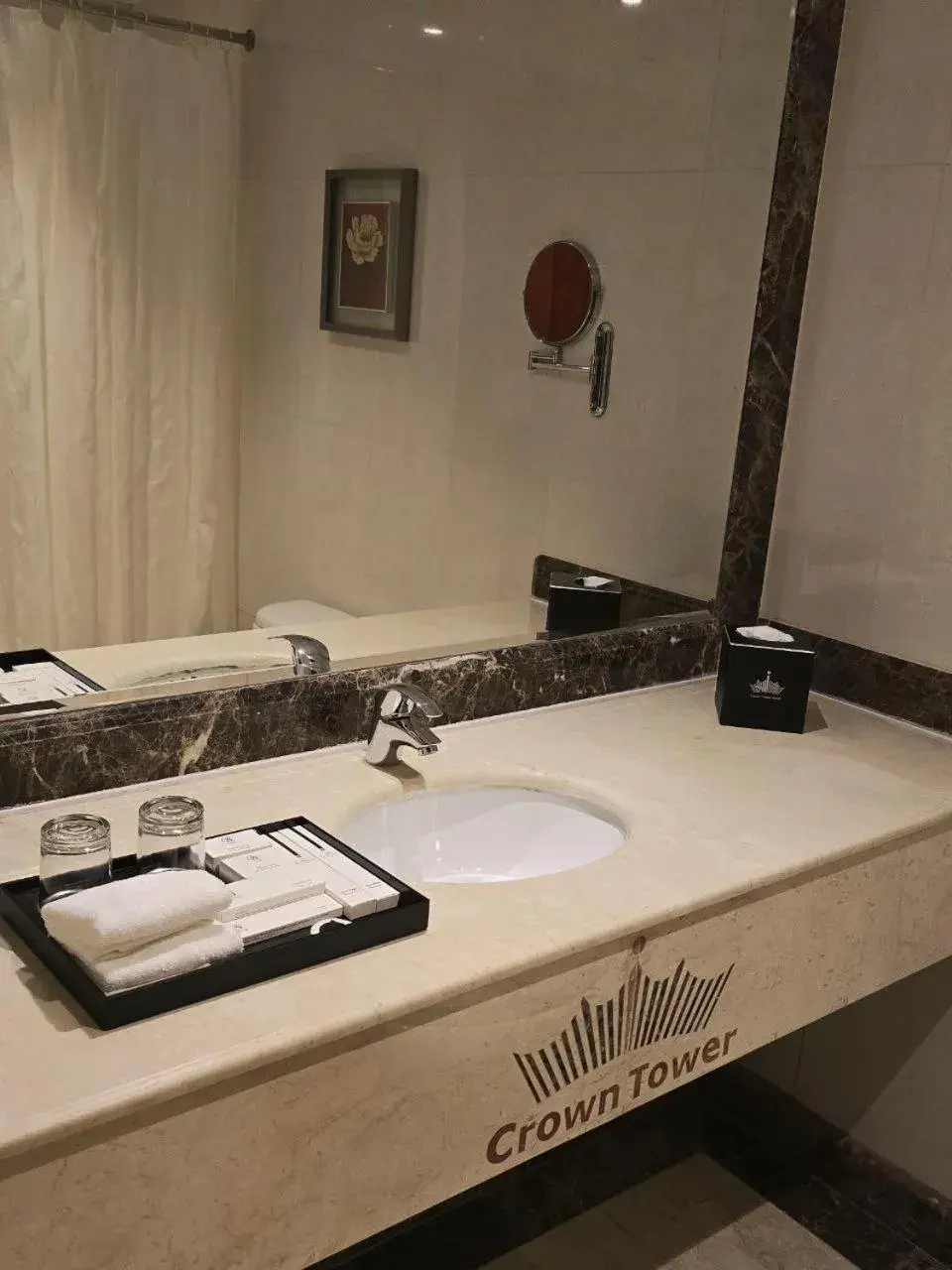 Crown Tower Hotel Crown Tower Hotel