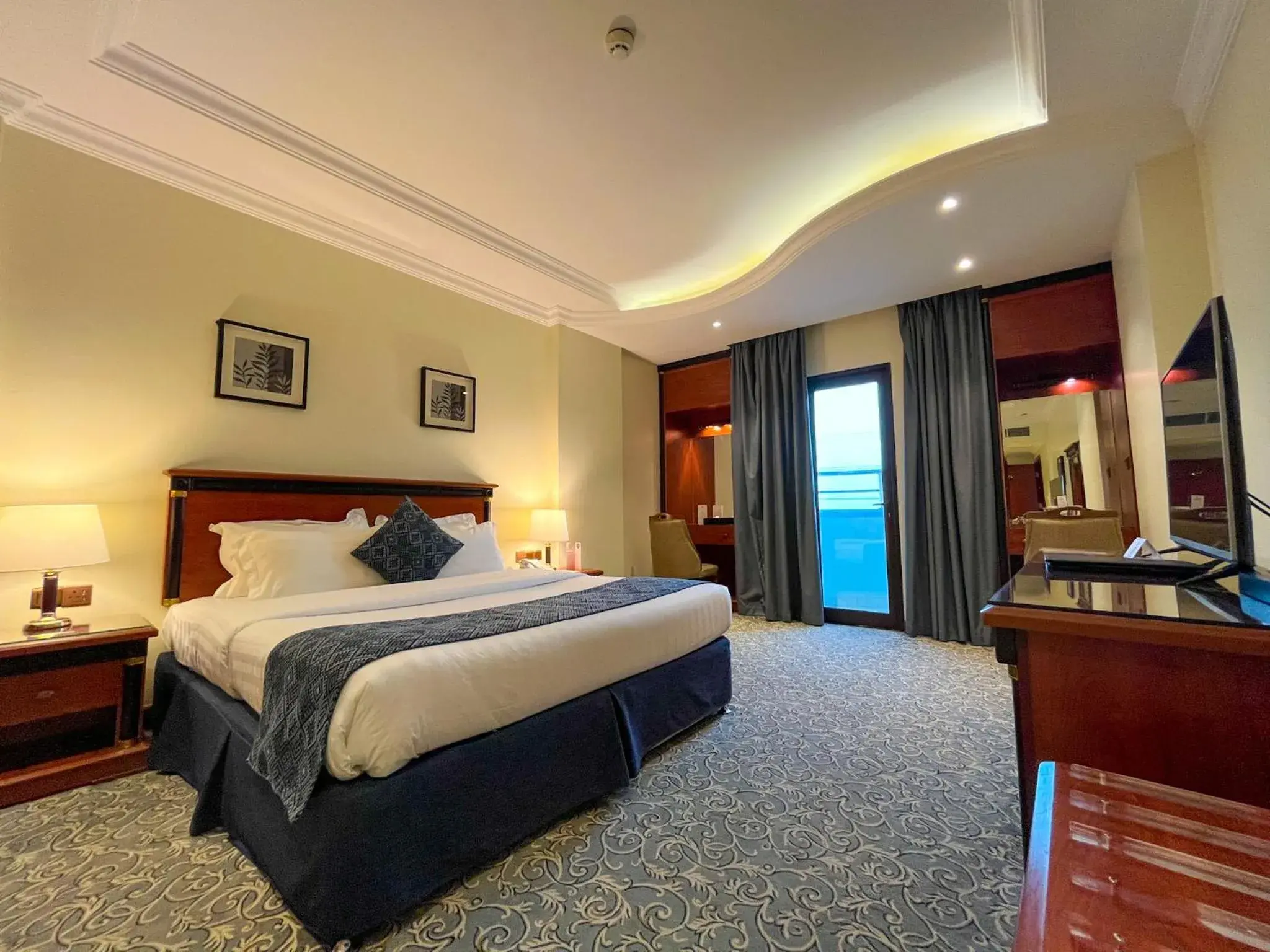 Photo of the whole room, Bed in Crown Tower Hotel Photo of the whole room, Bed in Crown Tower Hotel