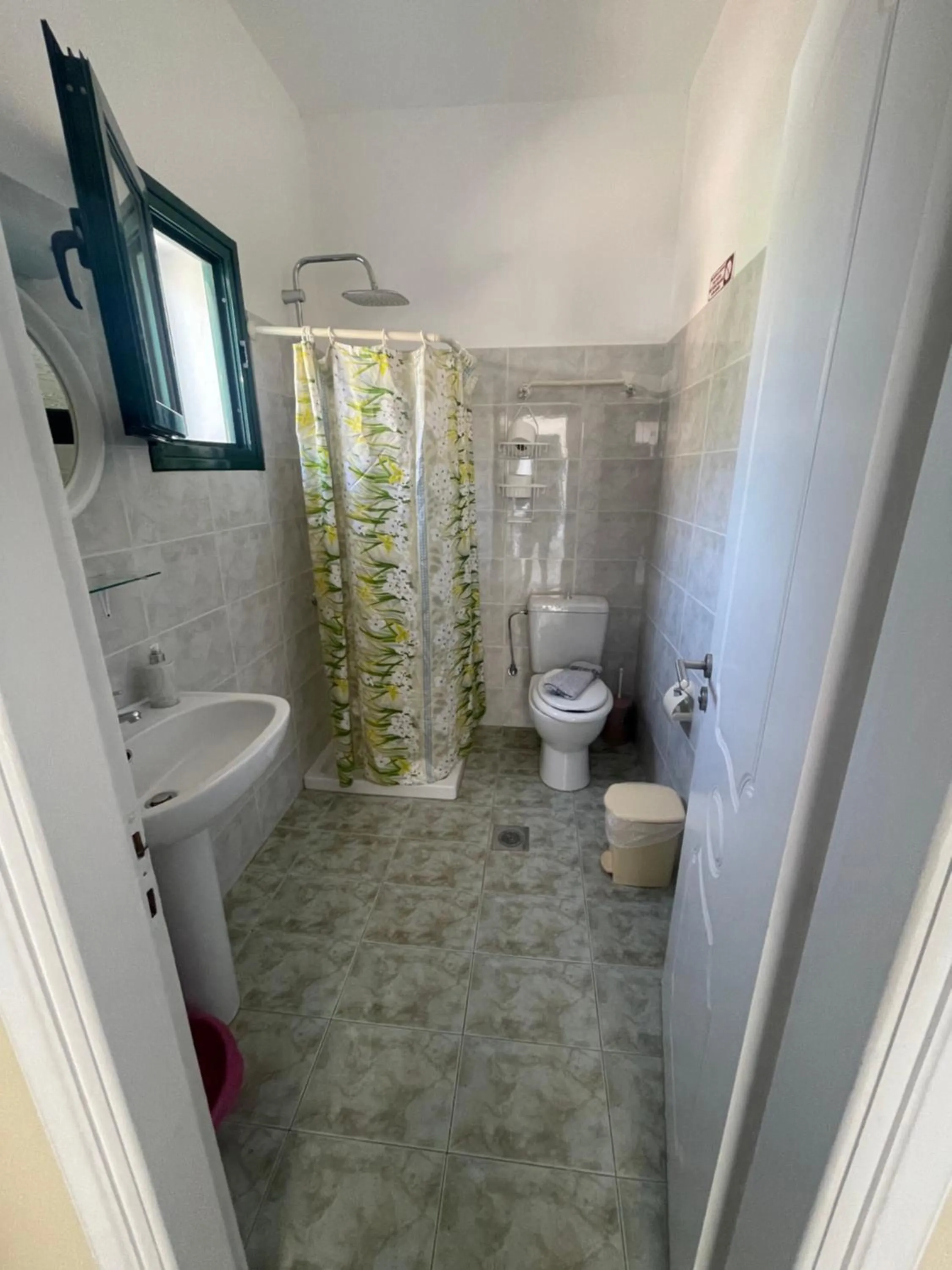 Bathroom in Maria Anastasia Studios