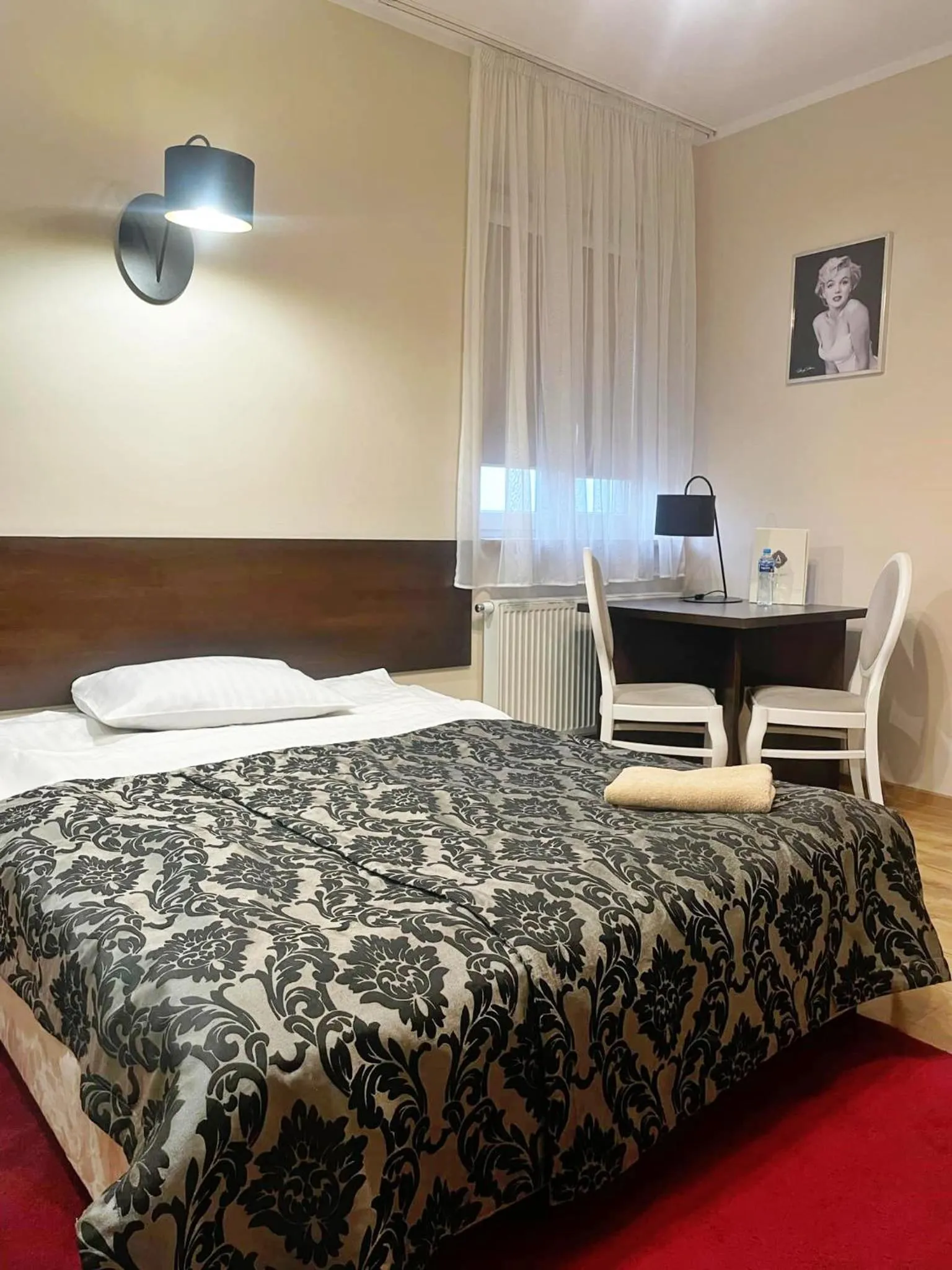 Photo of the whole room, Bed in Hotel Ajax